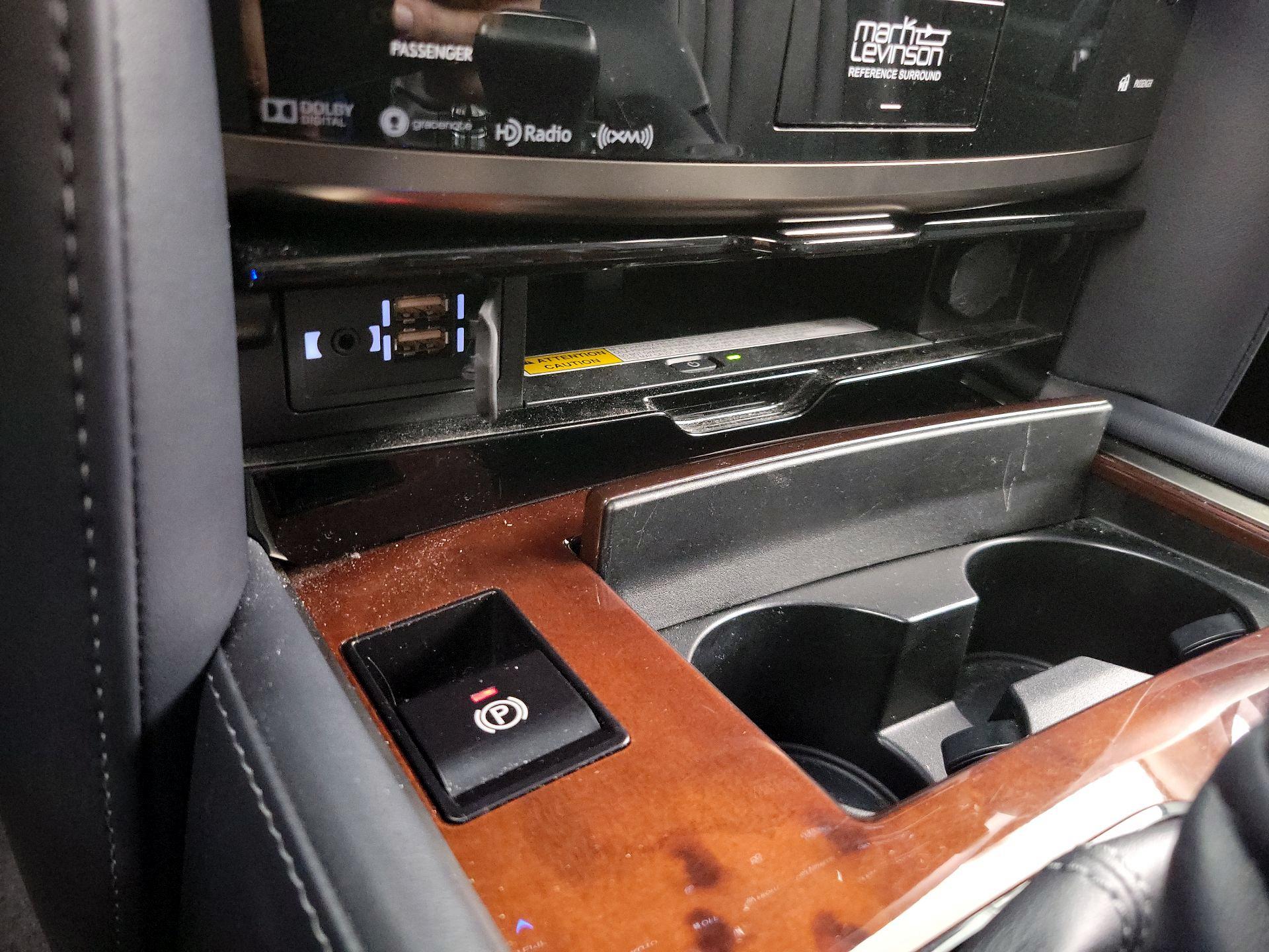 Thumbnail: 2021 Lexus LX - 19