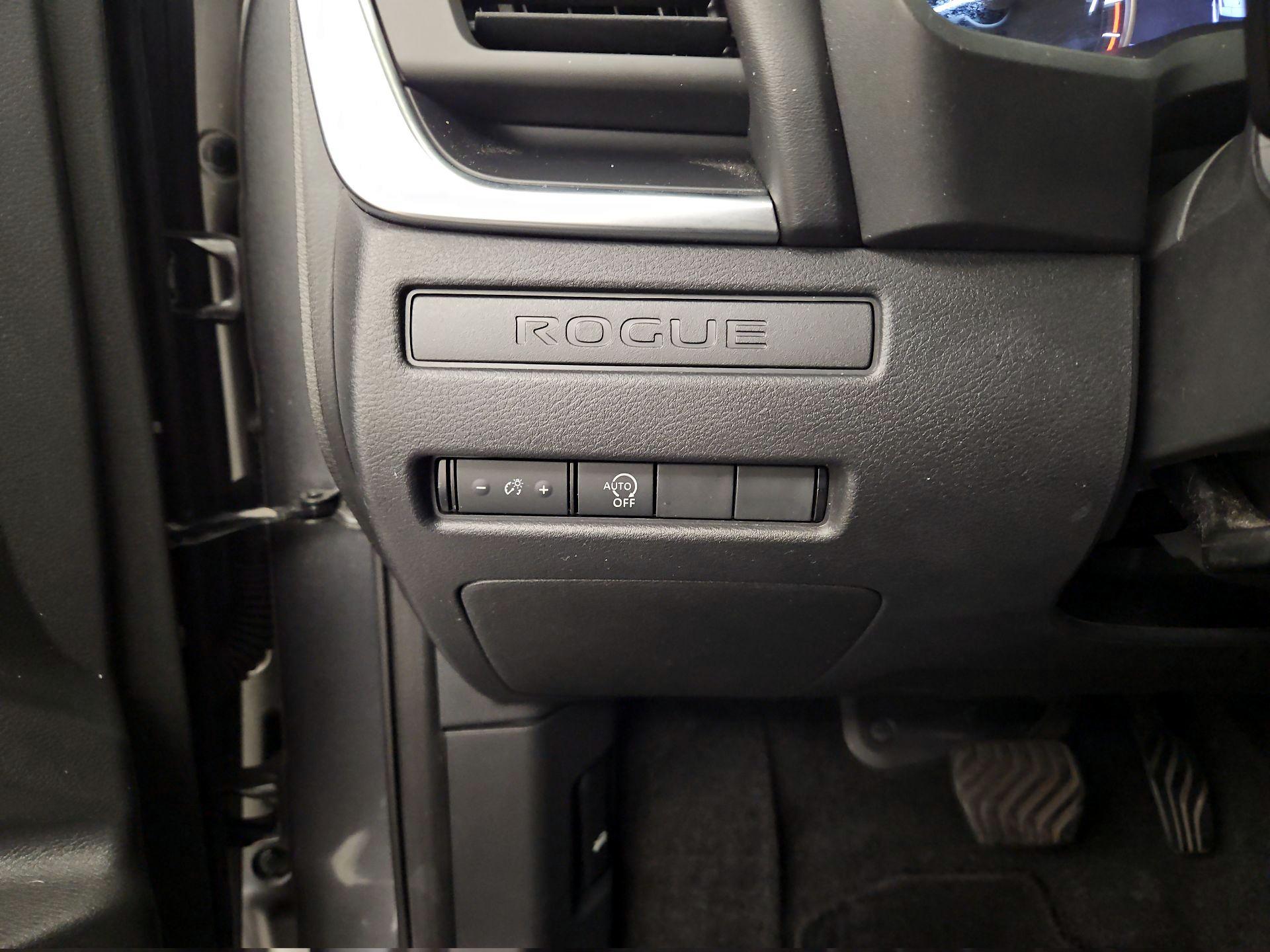 Thumbnail: 2023 Nissan Rogue - 13