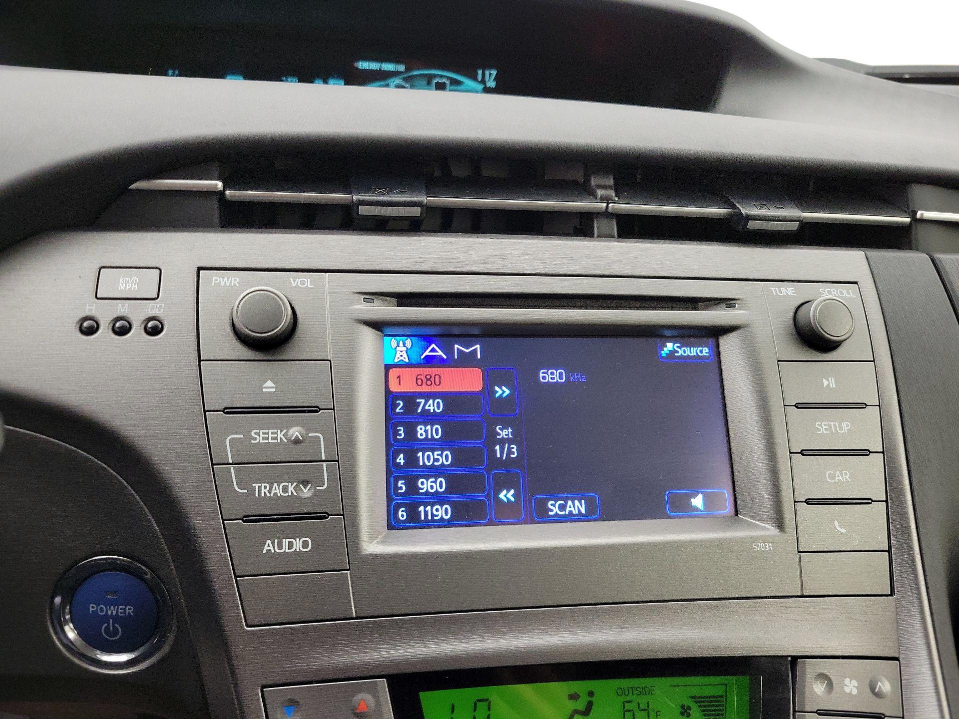 Thumbnail: 2015 Toyota Prius - 15