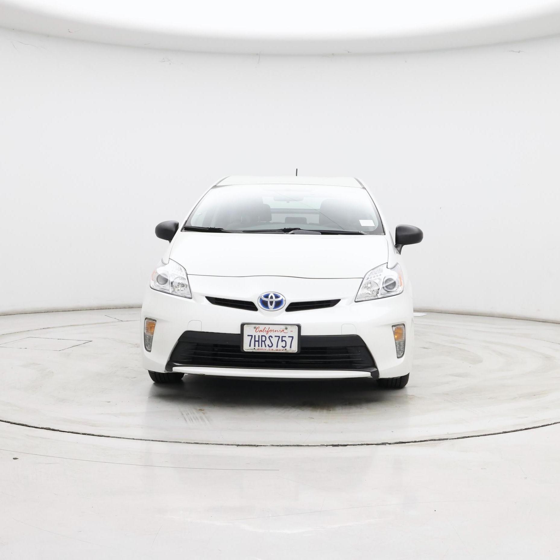 Thumbnail: 2015 Toyota Prius - 5