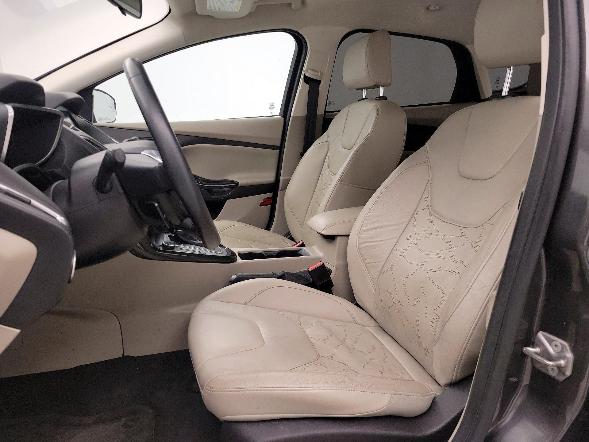 Thumbnail: 2015 Ford Focus - 11