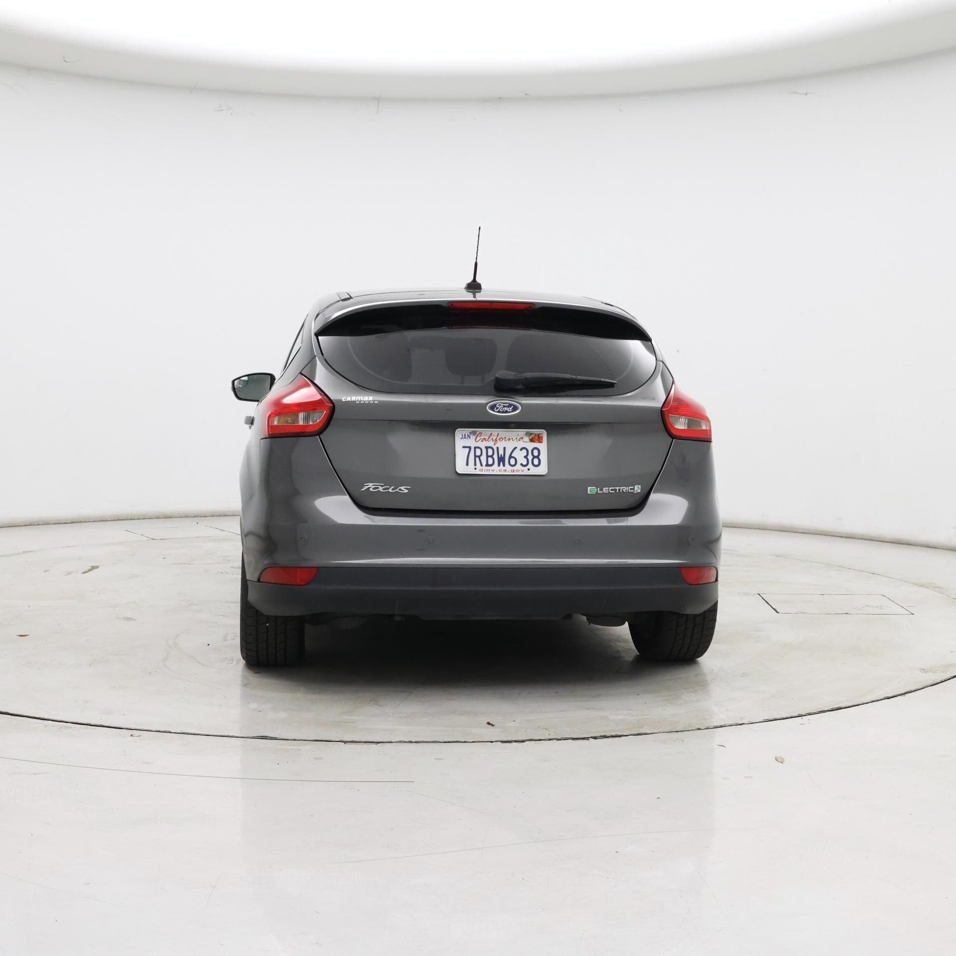 Thumbnail: 2015 Ford Focus - 6