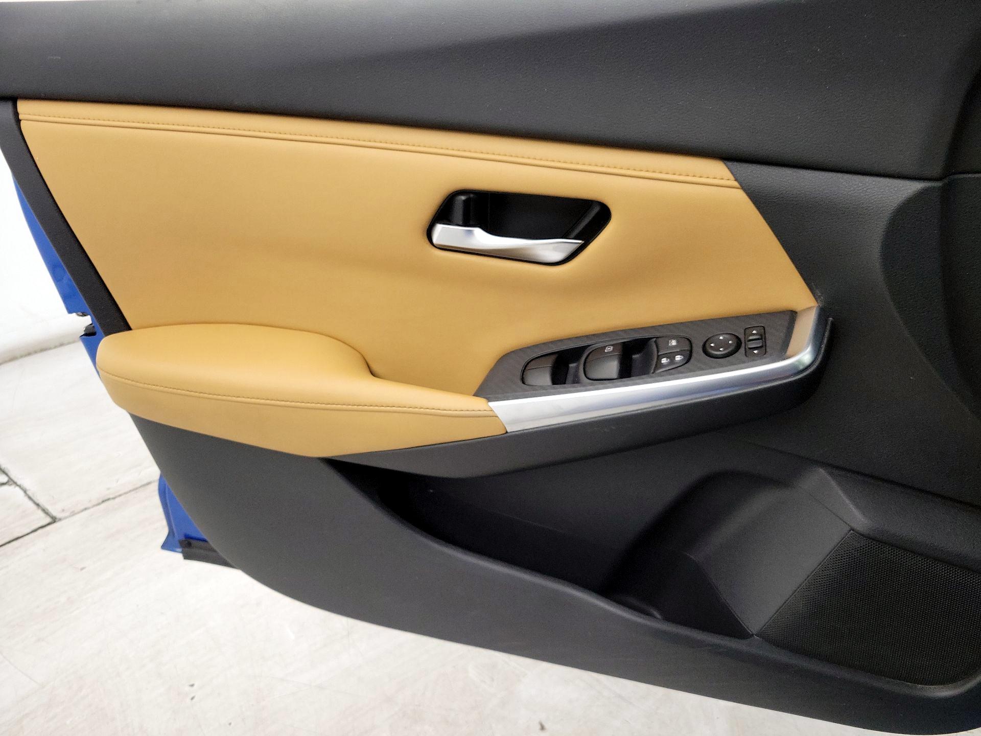 Thumbnail: 2020 Nissan Sentra - 12