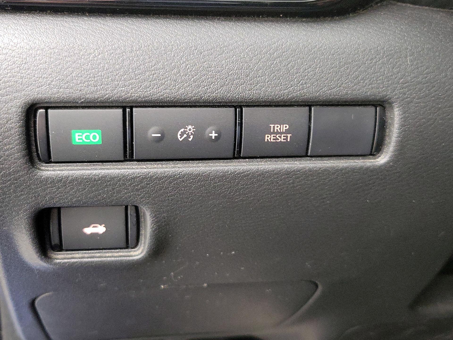 Thumbnail: 2020 Nissan Sentra - 13