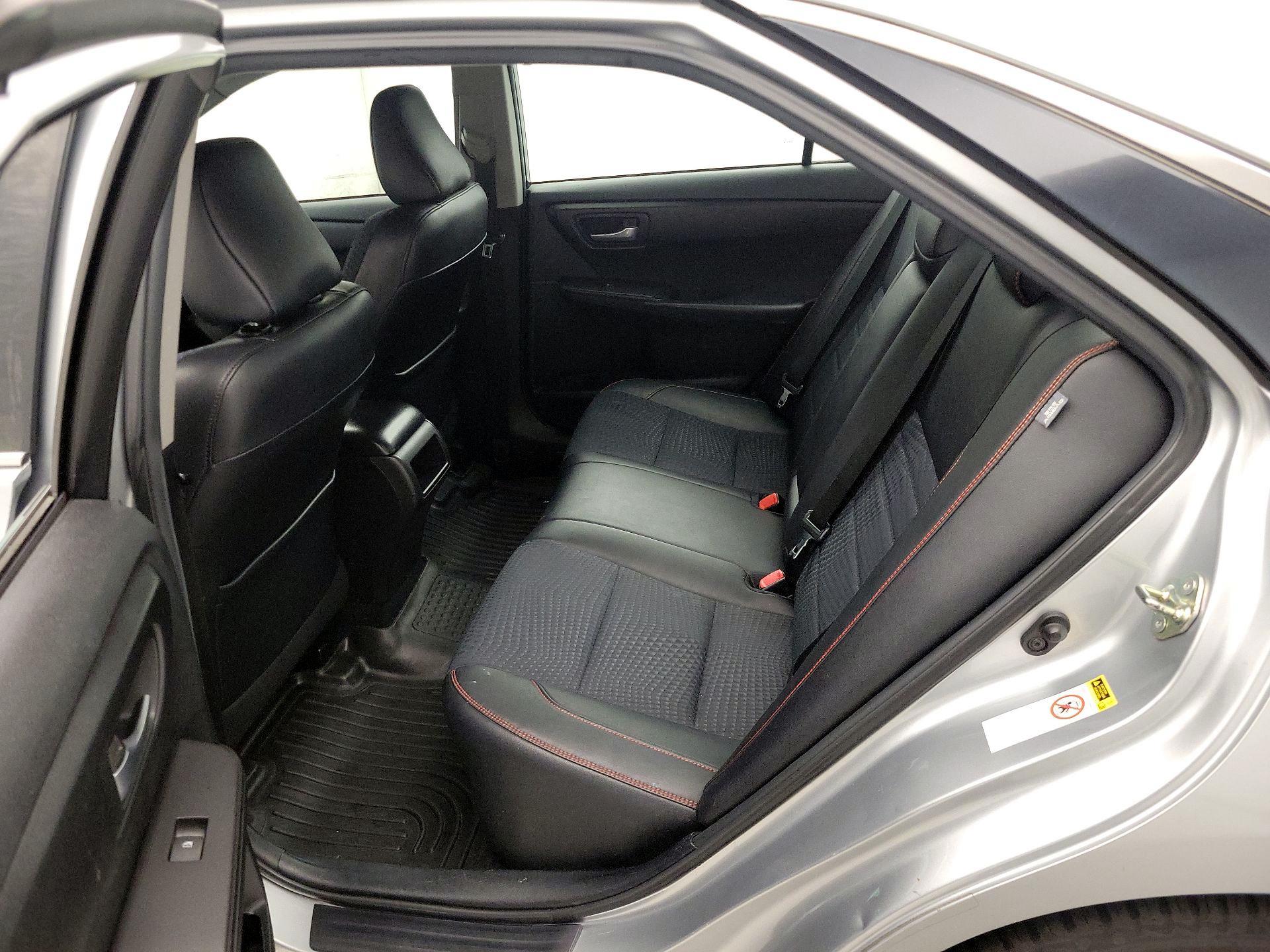 Thumbnail: 2015 Toyota Camry - 19