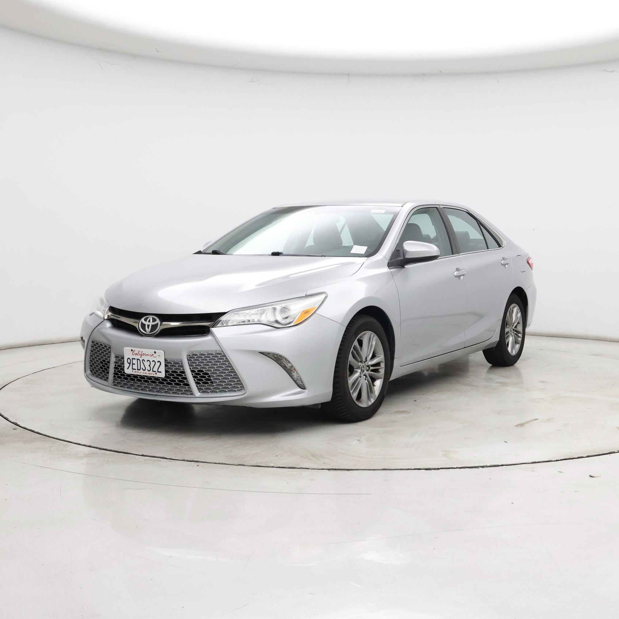 Thumbnail: 2015 Toyota Camry - 4