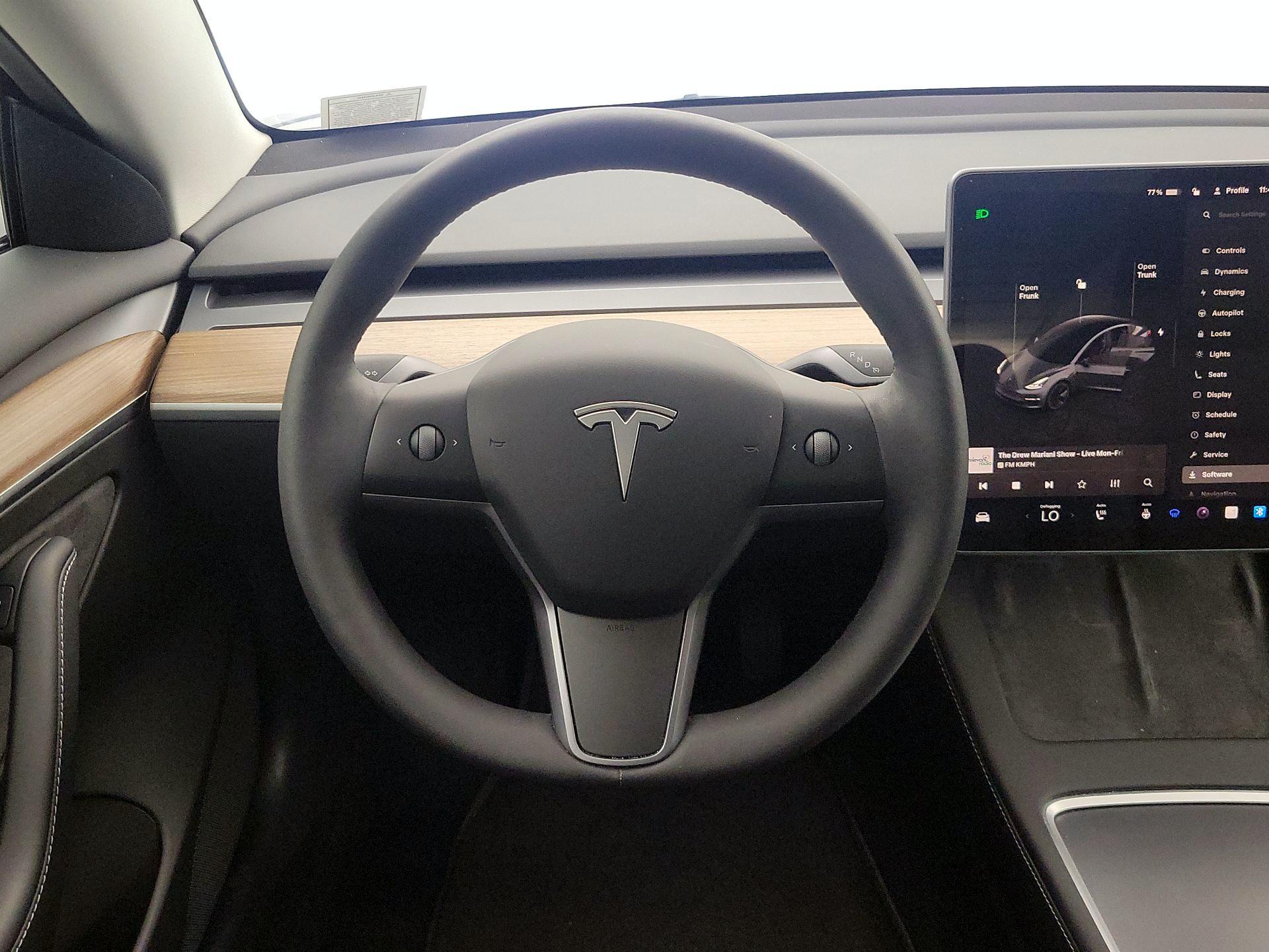 Thumbnail: 2023 Tesla Model 3 - 10