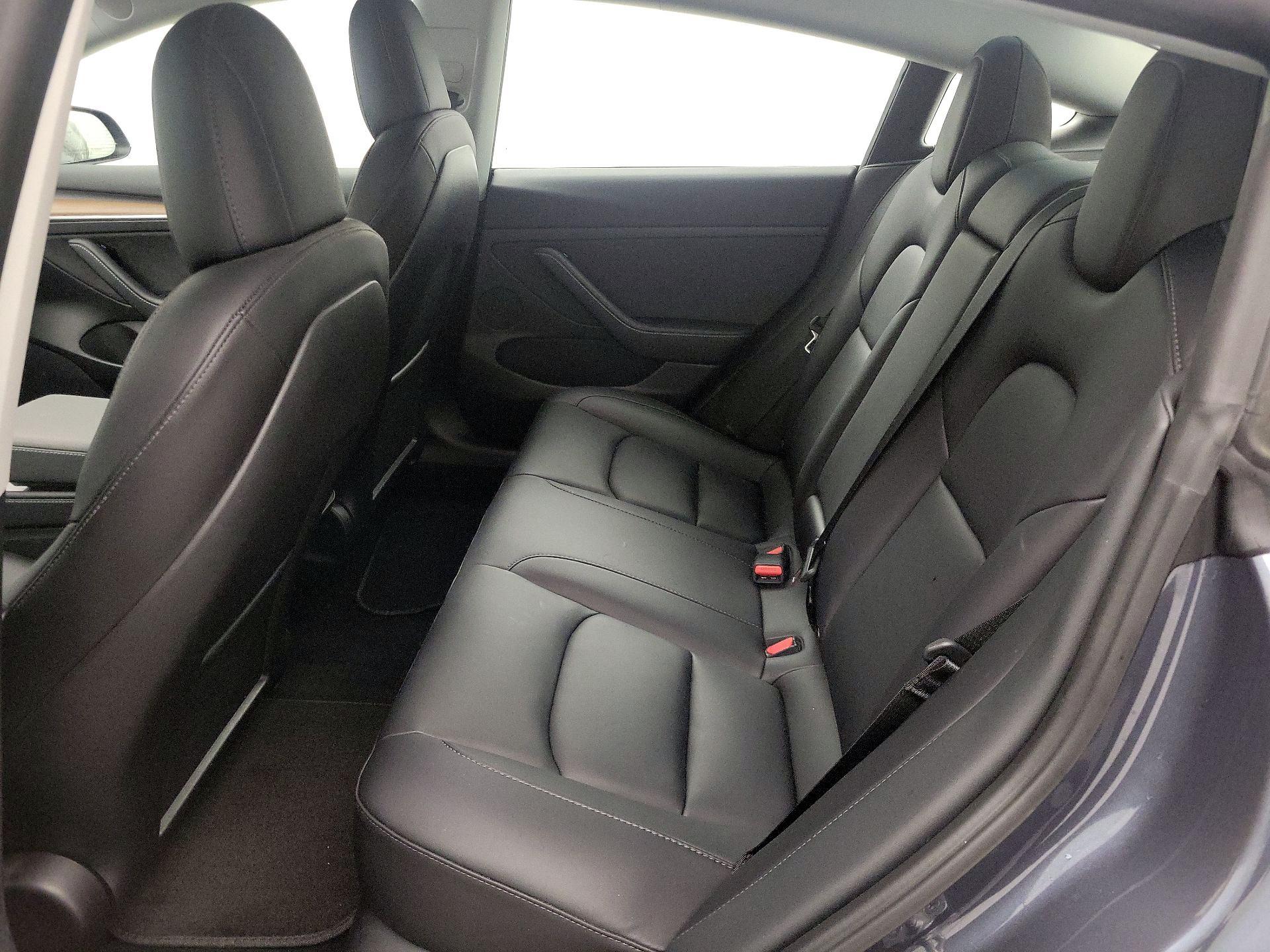 Thumbnail: 2023 Tesla Model 3 - 18