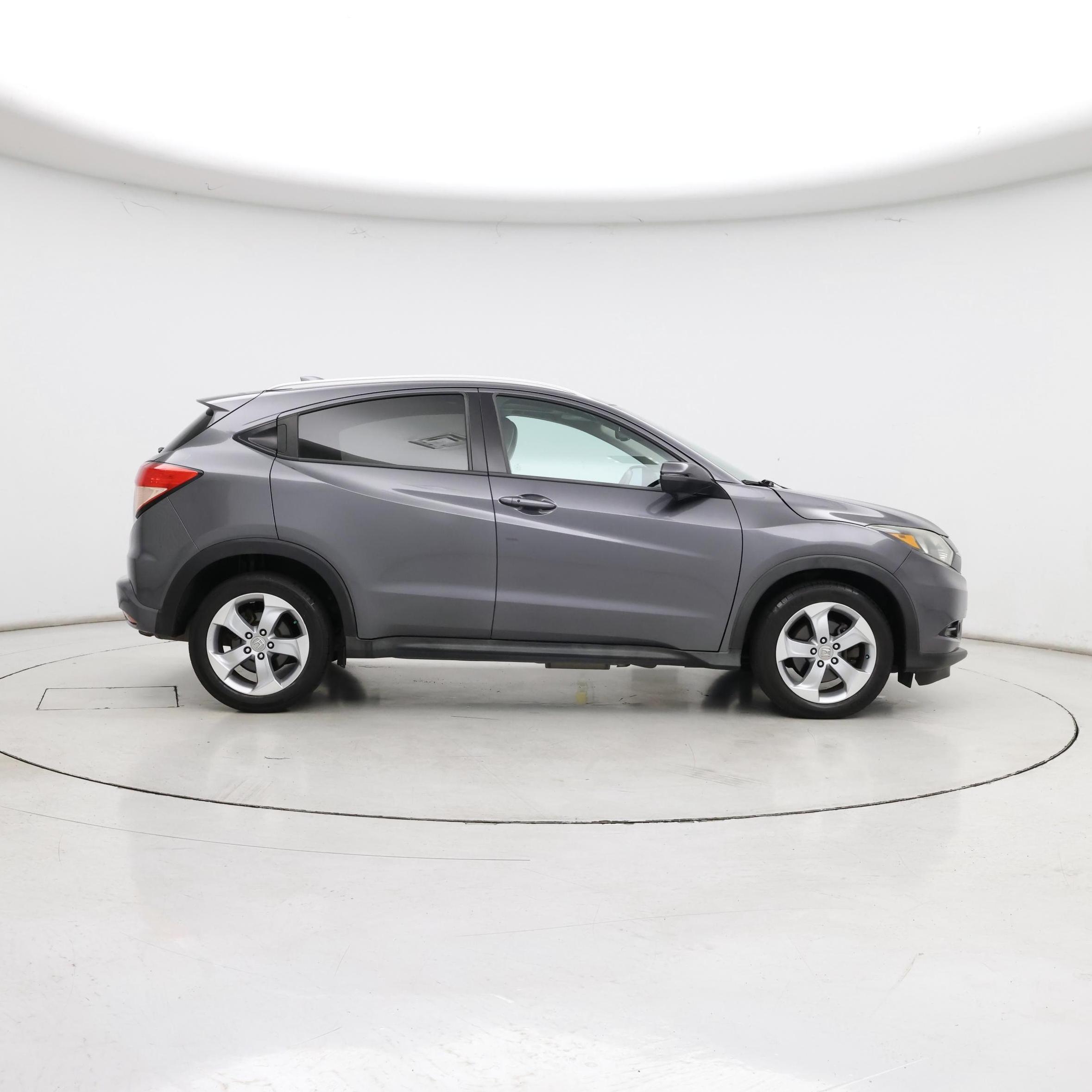 Thumbnail: 2016 Honda HR-V - 7
