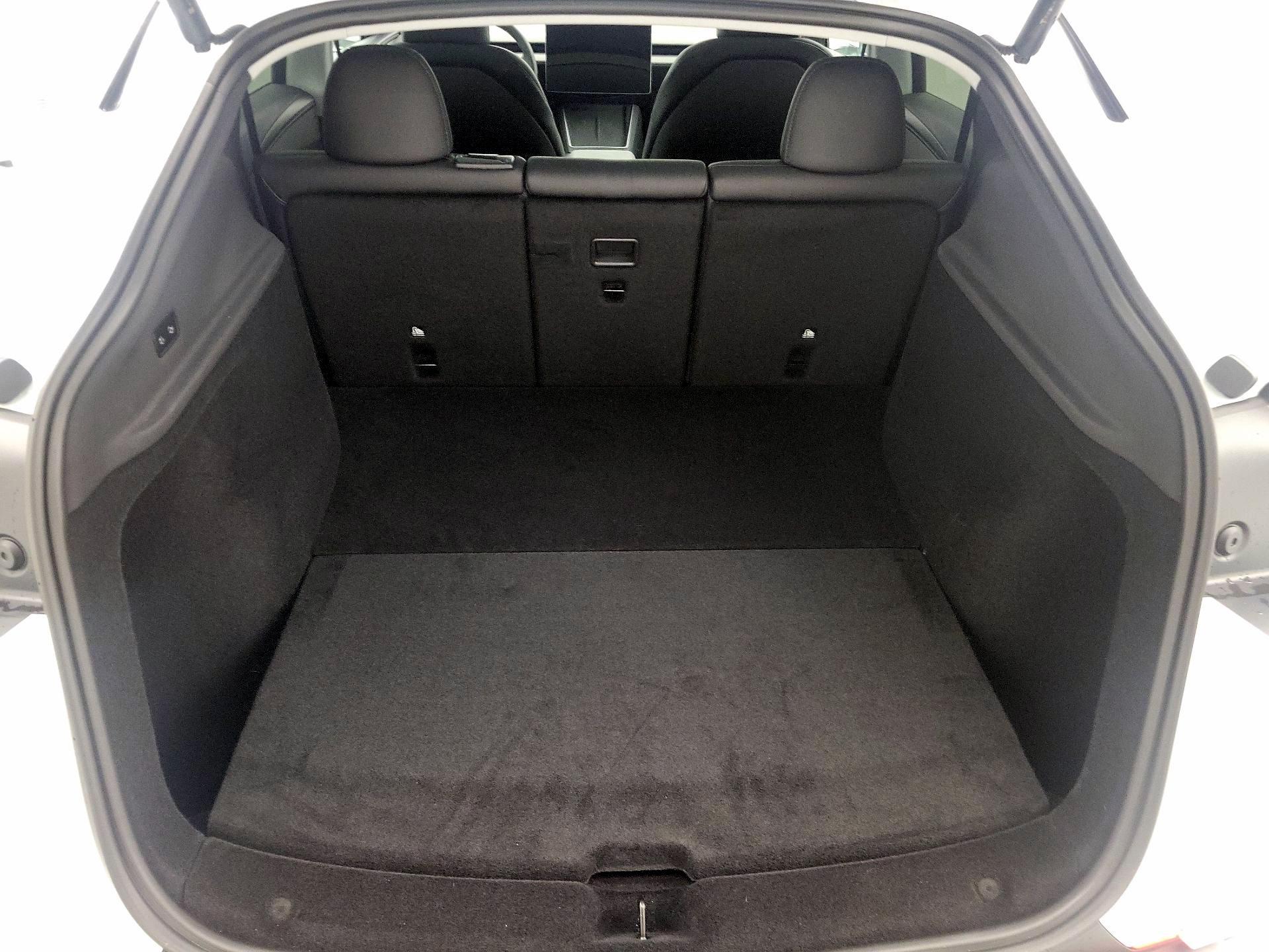 Thumbnail: 2026 Tesla Model Y - 19