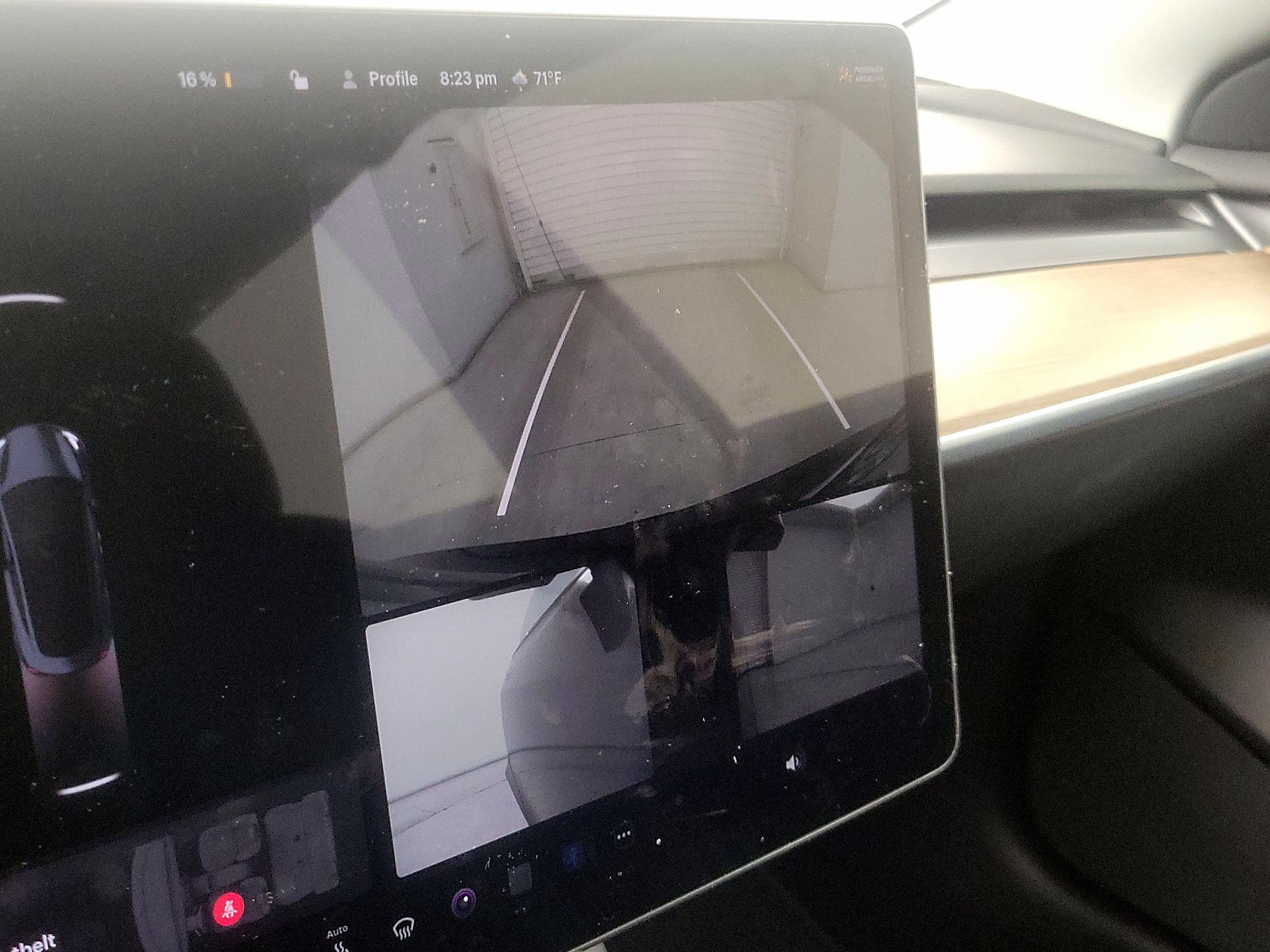 Thumbnail: 2022 Tesla Model 3 - 14