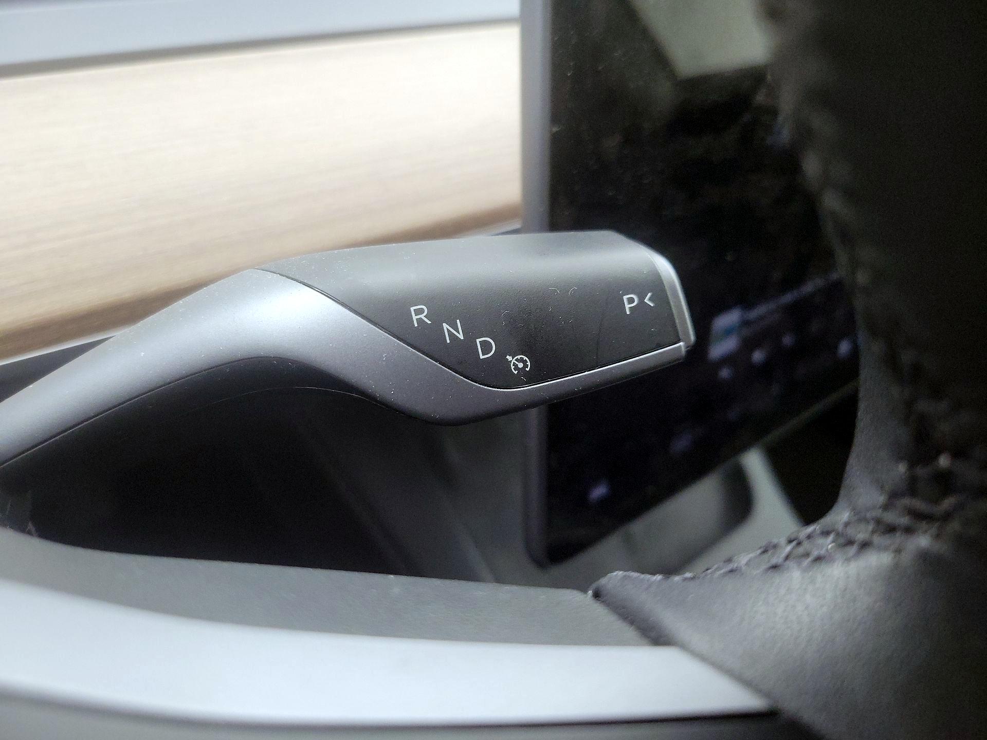 Thumbnail: 2022 Tesla Model 3 - 17