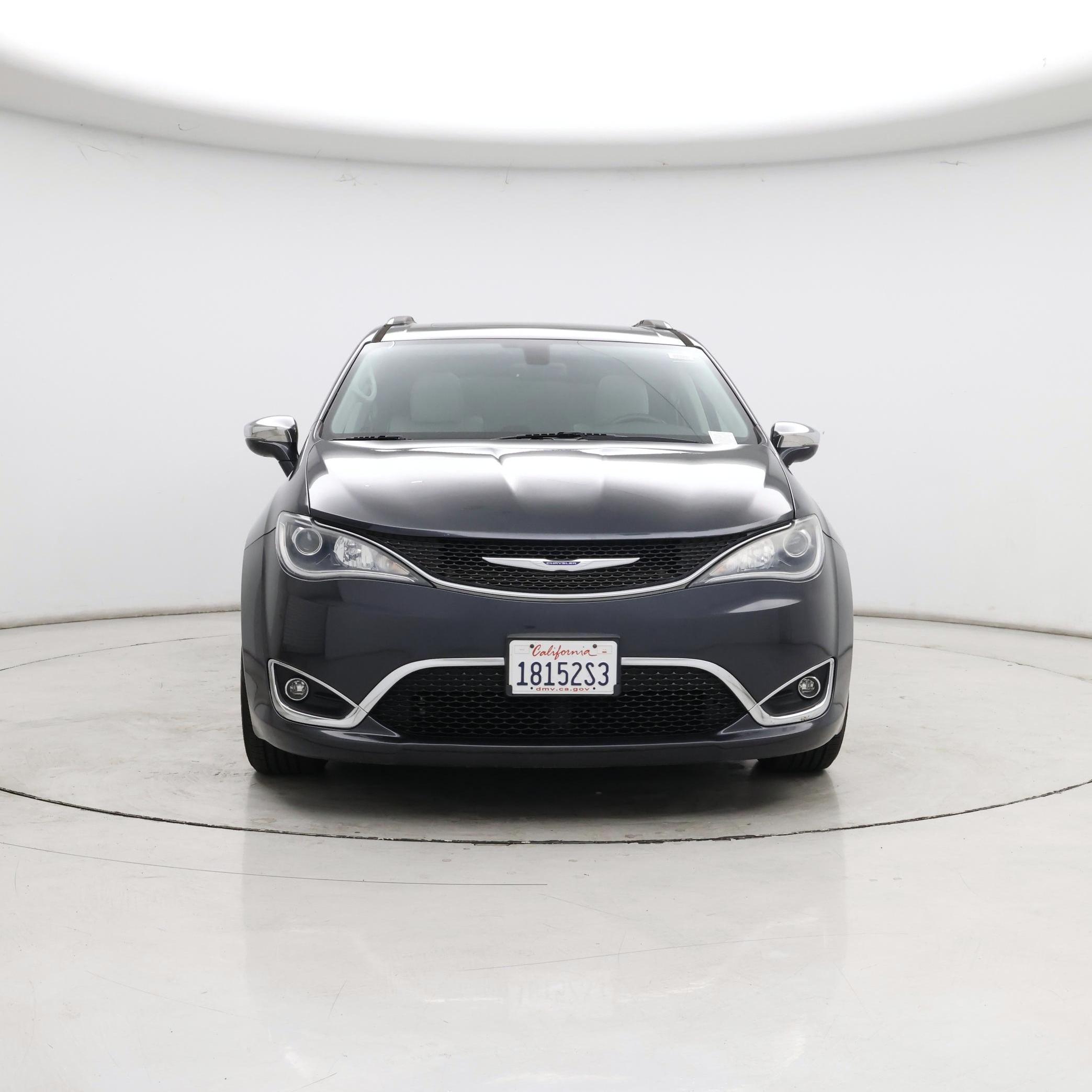 Thumbnail: 2019 Chrysler Pacifica - 5