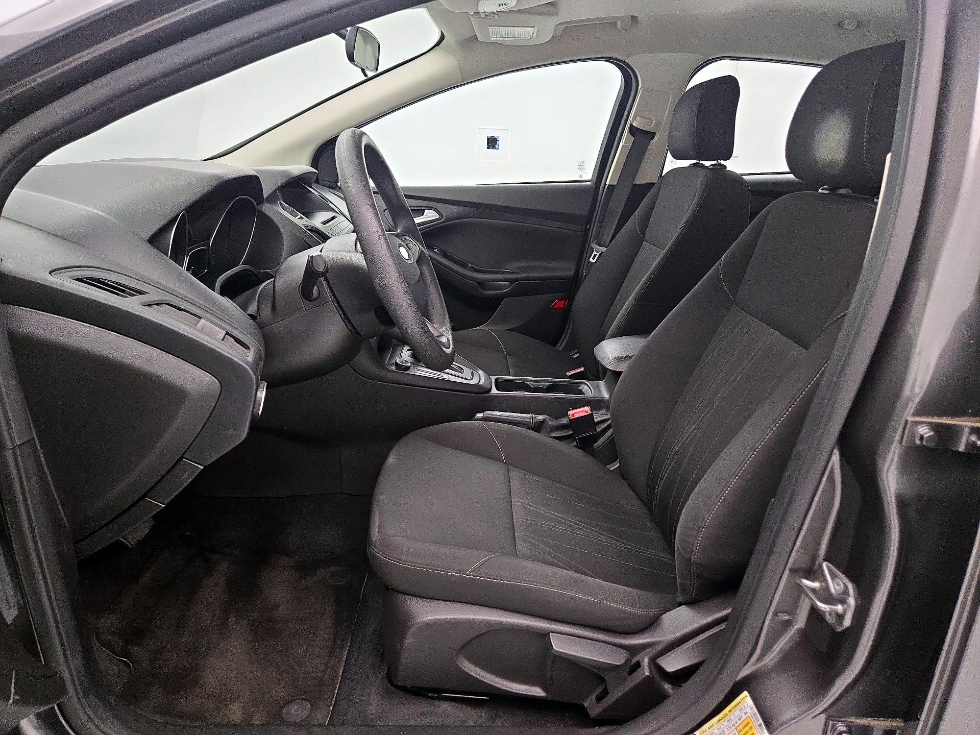 Thumbnail: 2016 Ford Focus - 11