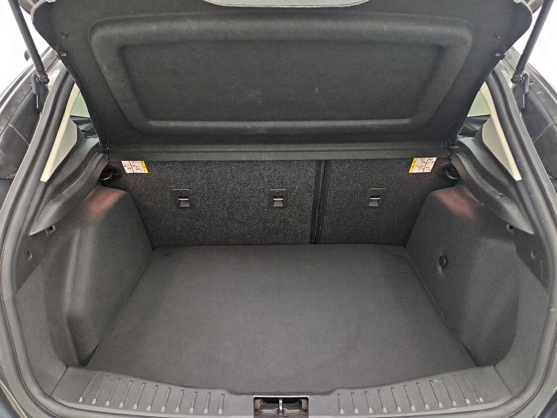 Thumbnail: 2016 Ford Focus - 20