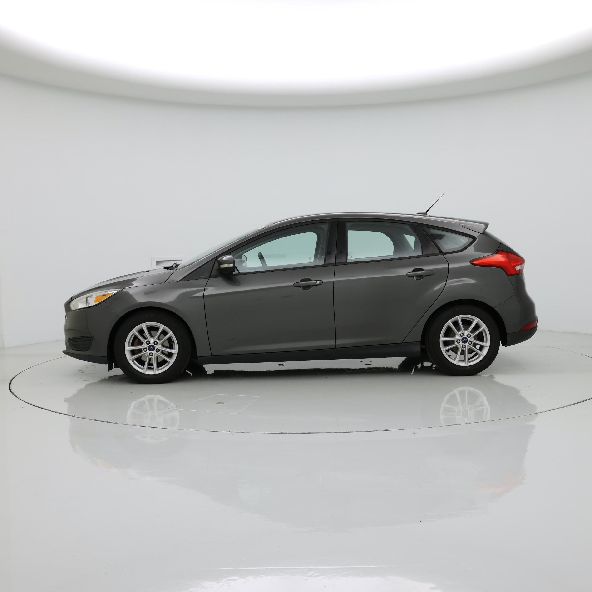 Thumbnail: 2016 Ford Focus - 3