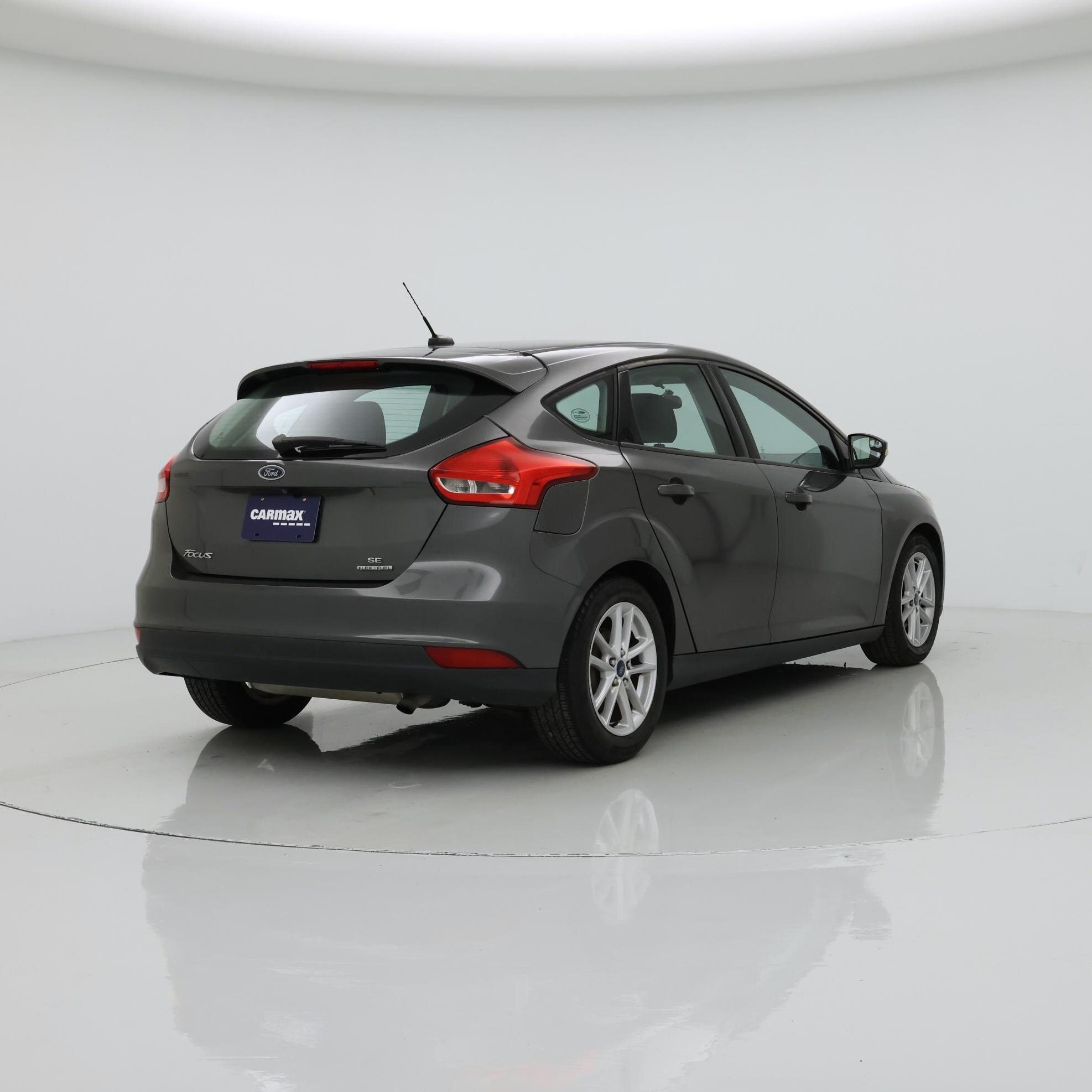 Thumbnail: 2016 Ford Focus - 8