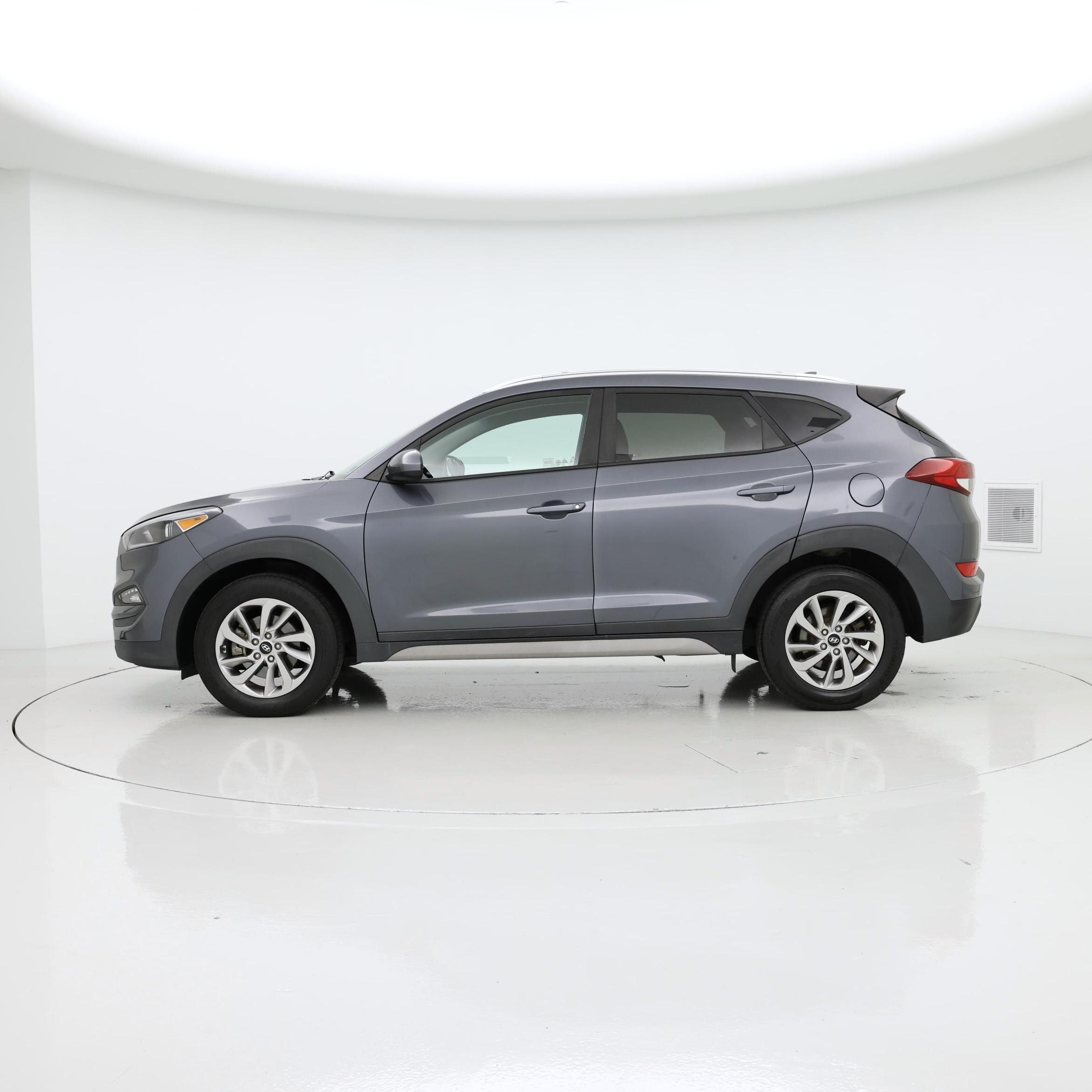 Thumbnail: 2018 Hyundai Tucson - 3