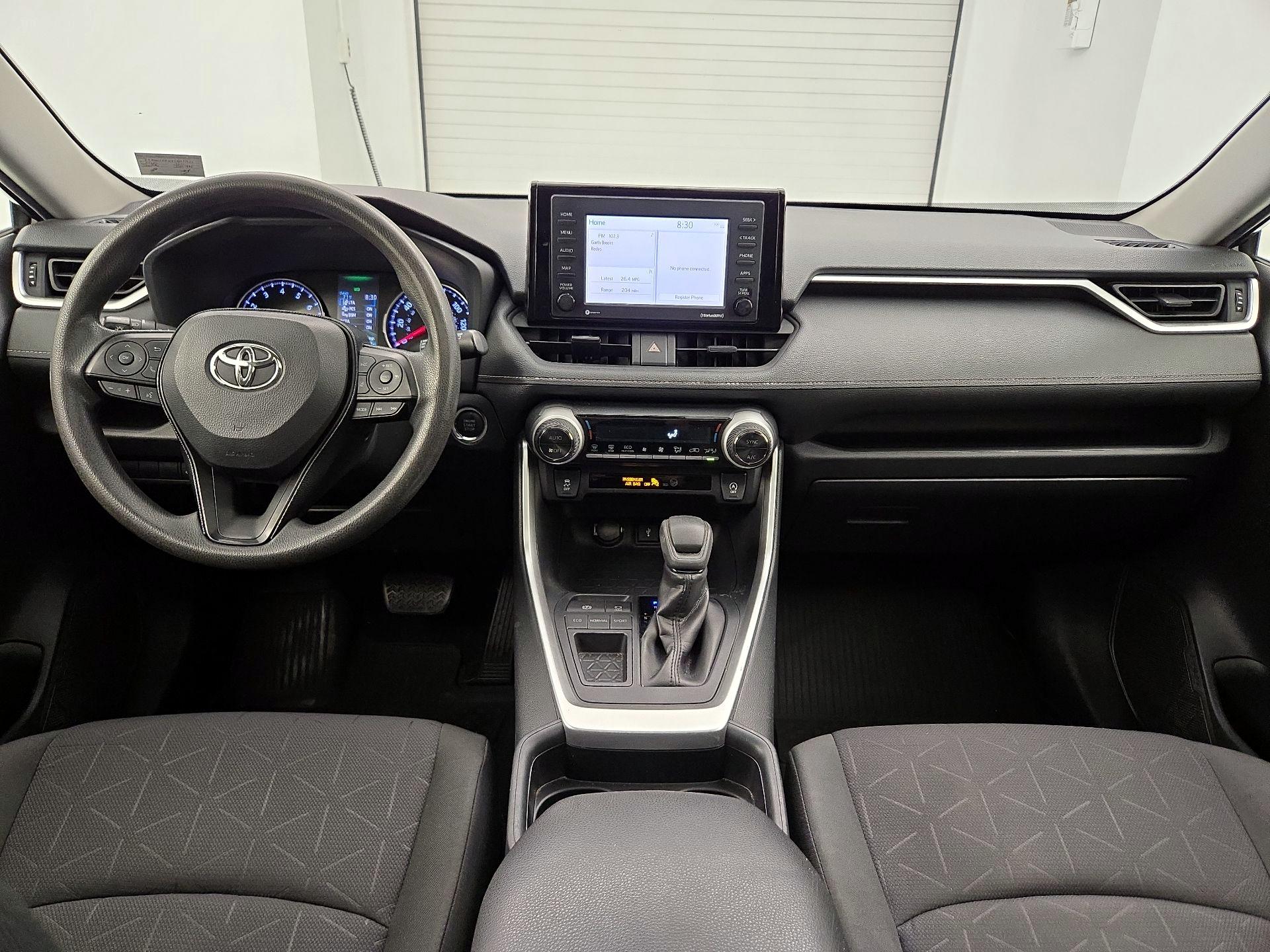 Thumbnail: 2020 Toyota RAV4 - 9