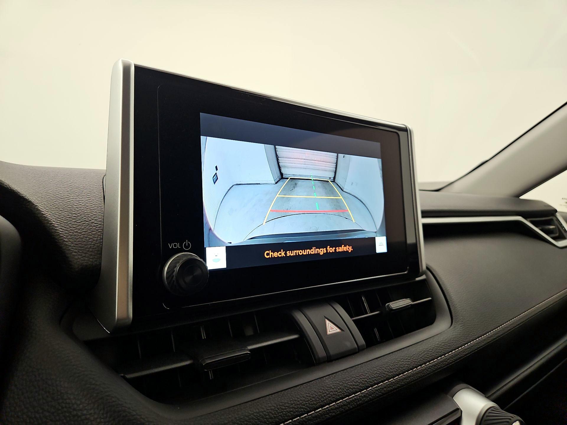 Thumbnail: 2025 Toyota RAV4 - 15