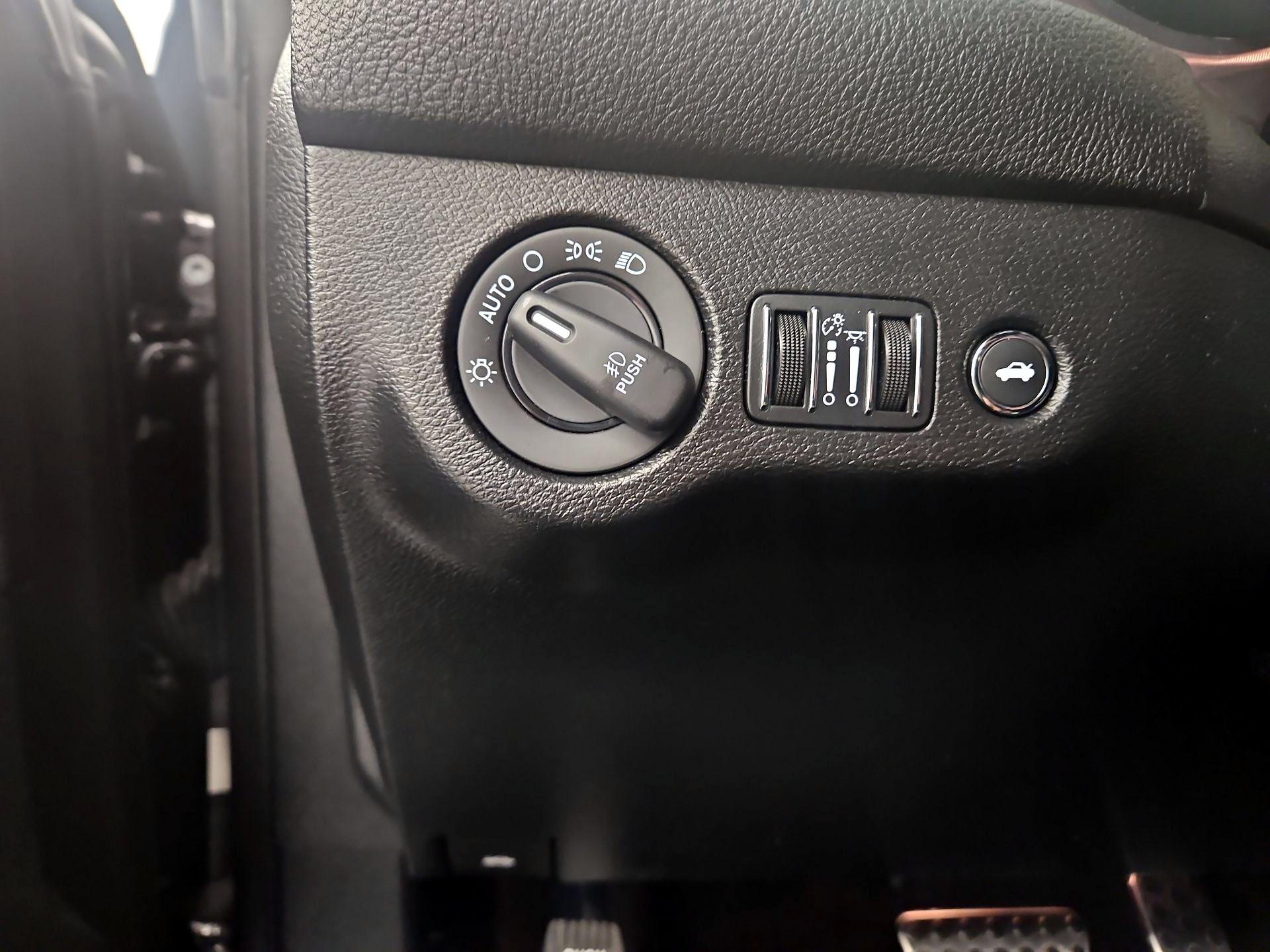 Thumbnail: 2021 Dodge Challenger - 13