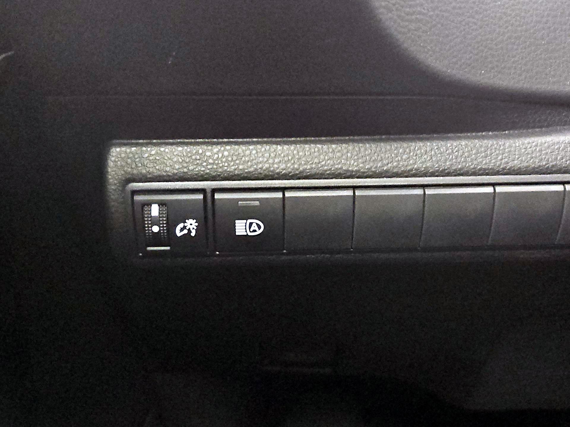 Thumbnail: 2024 Toyota Corolla - 13