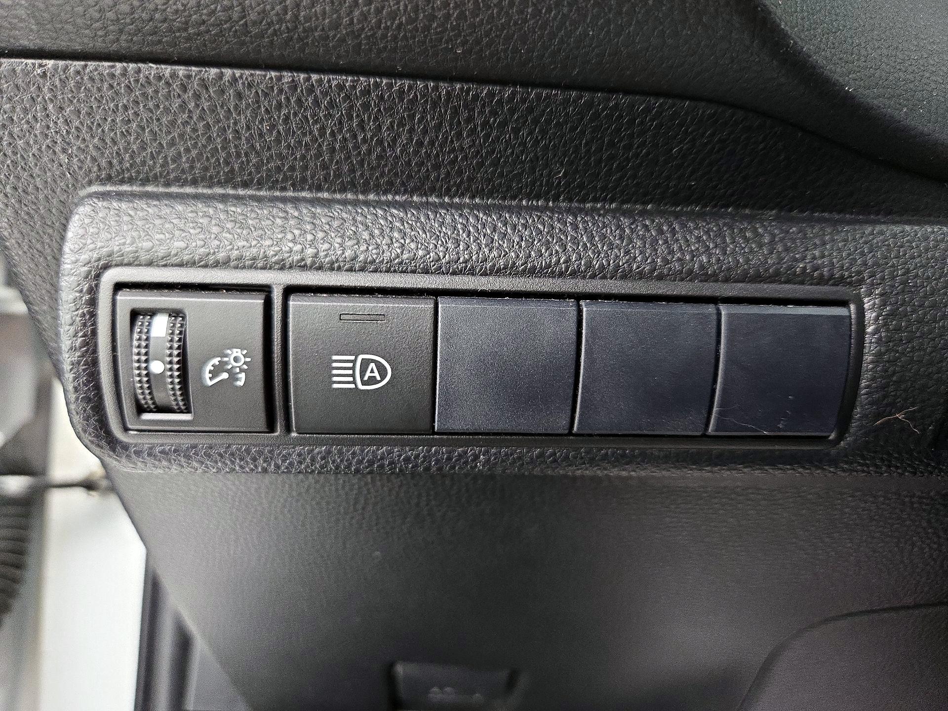 Thumbnail: 2020 Toyota Corolla - 13