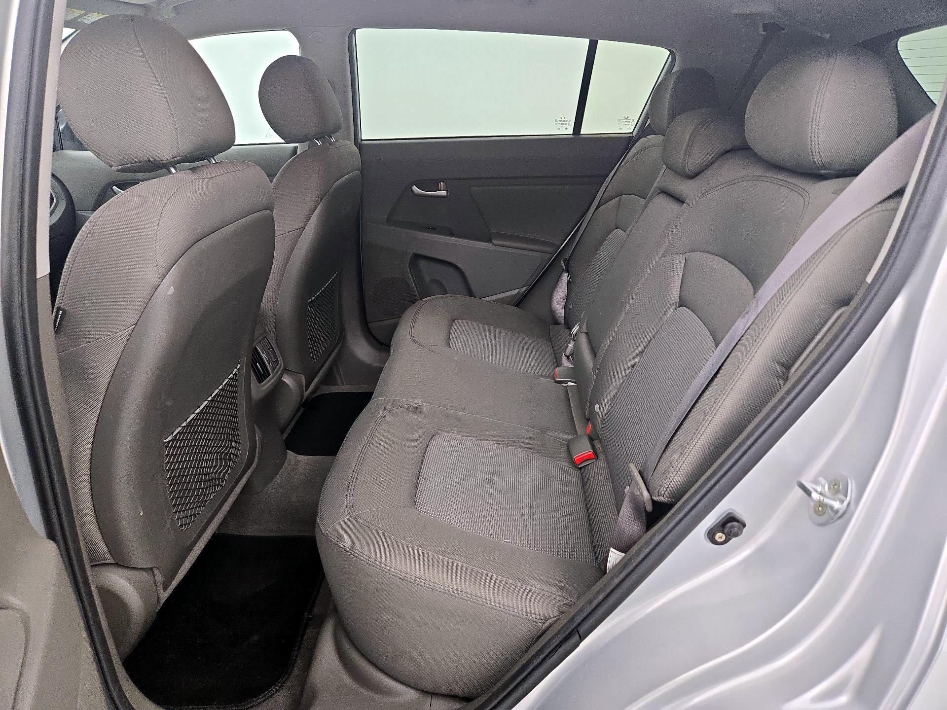 Thumbnail: 2015 Kia Sportage - 18