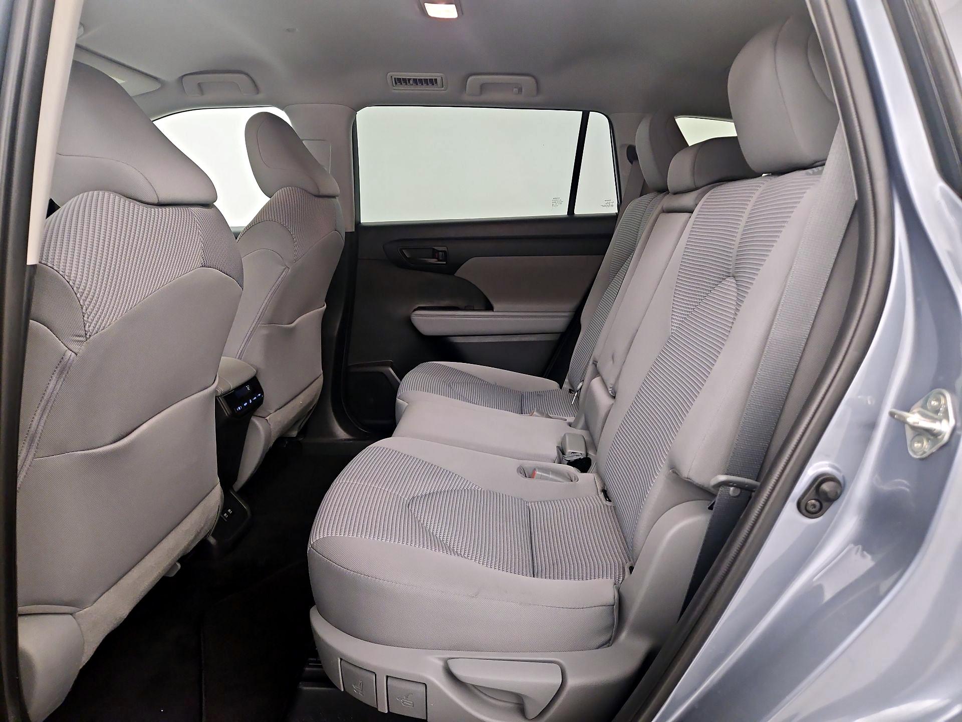 Thumbnail: 2020 Toyota Highlander - 19