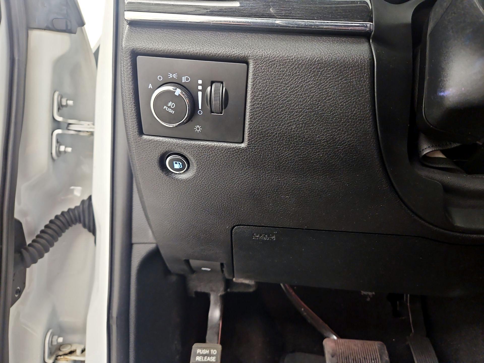 Thumbnail: 2020 Jeep Grand Cherokee - 13