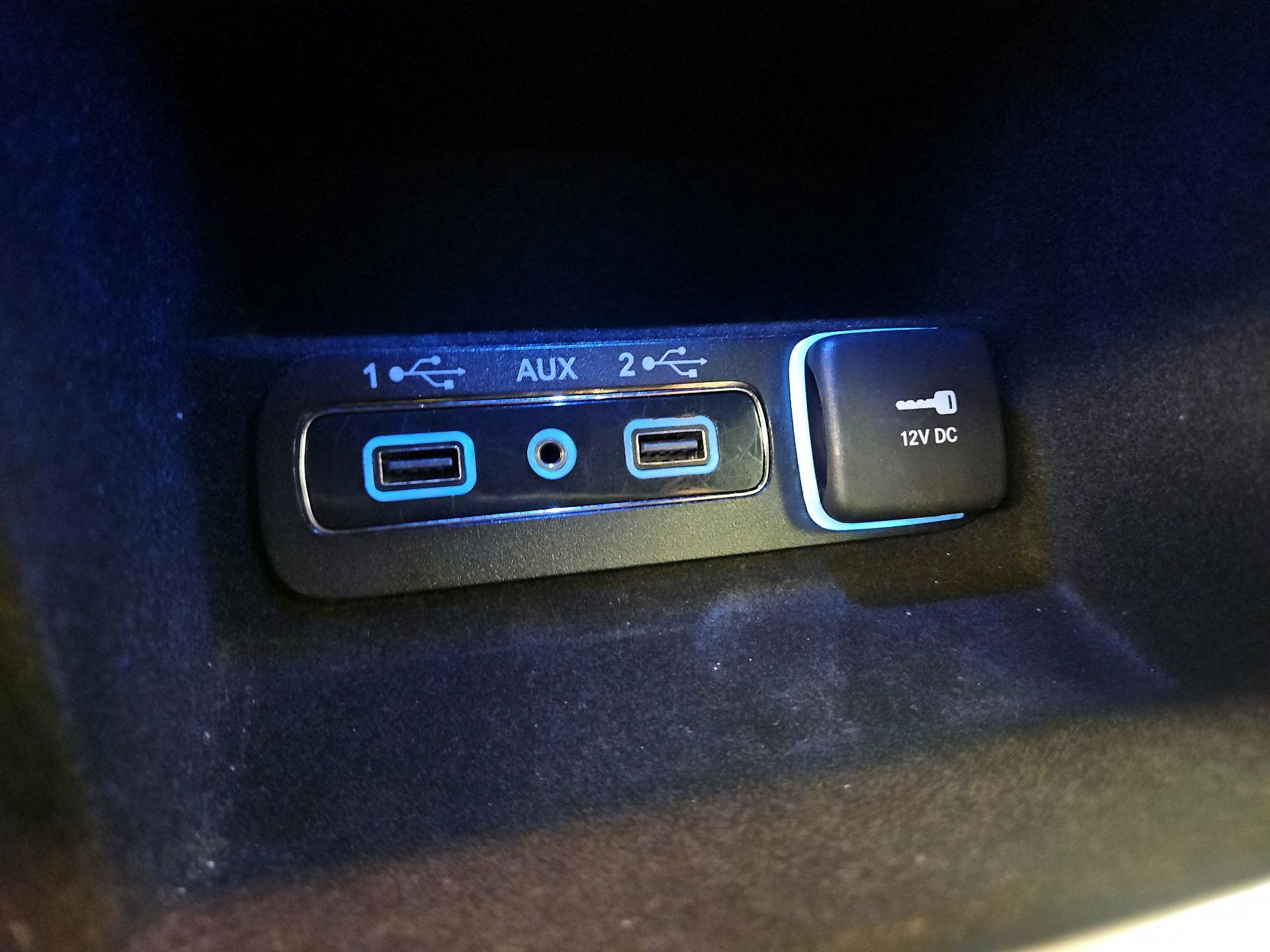 Thumbnail: 2020 Jeep Grand Cherokee - 19