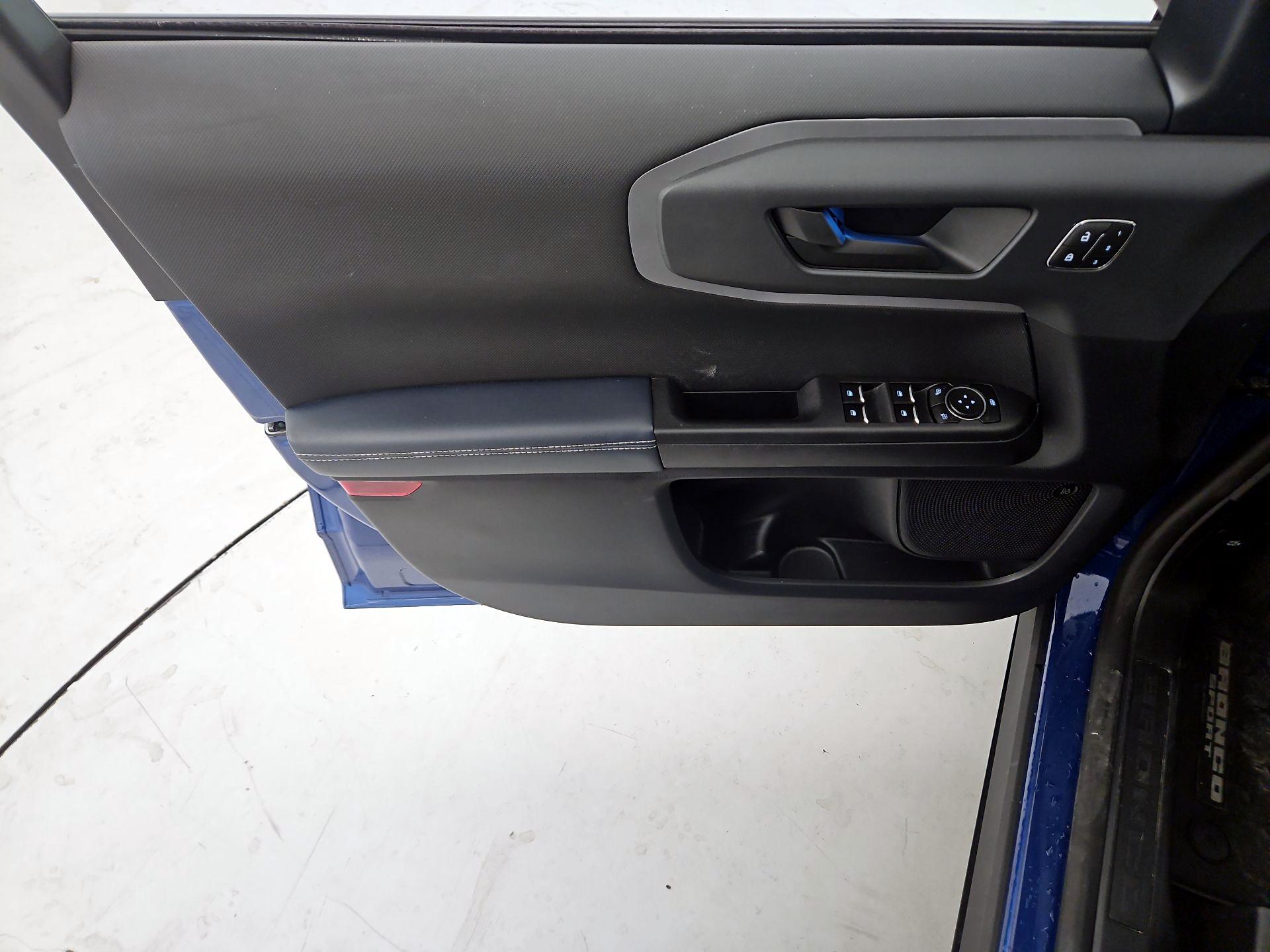 Thumbnail: 2023 Ford Bronco Sport - 12