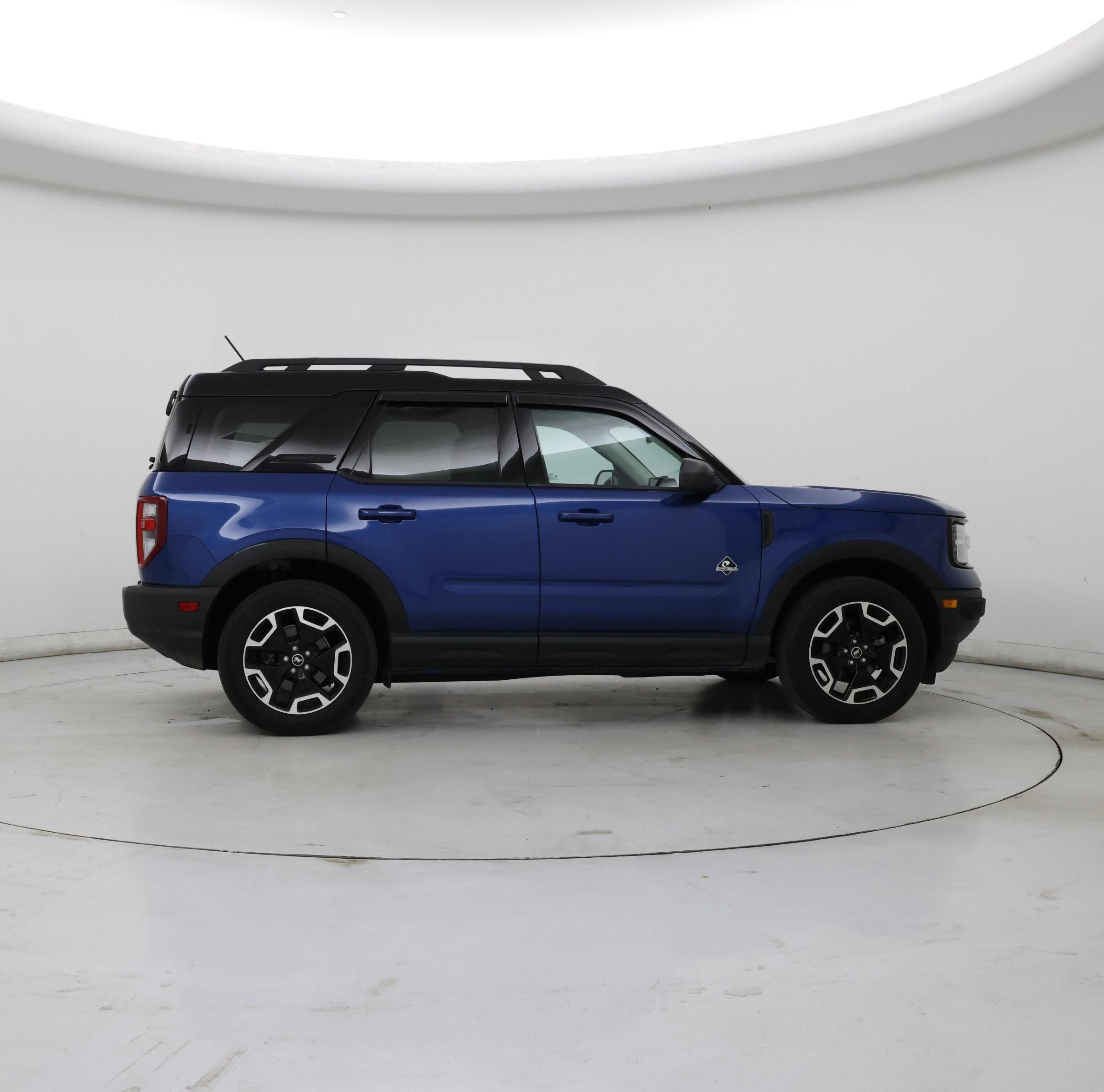 Thumbnail: 2023 Ford Bronco Sport - 7