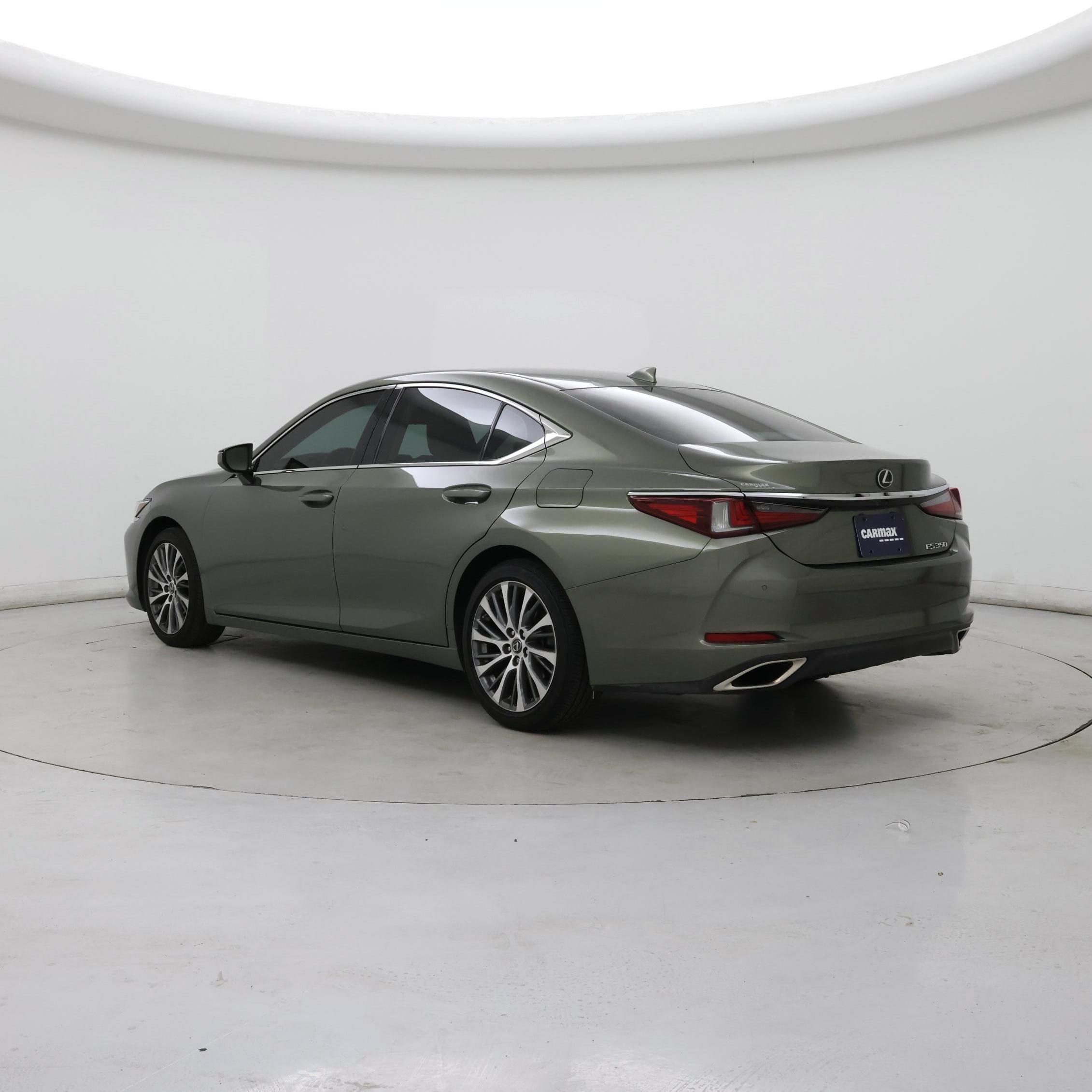 Thumbnail: 2020 Lexus ES - 2