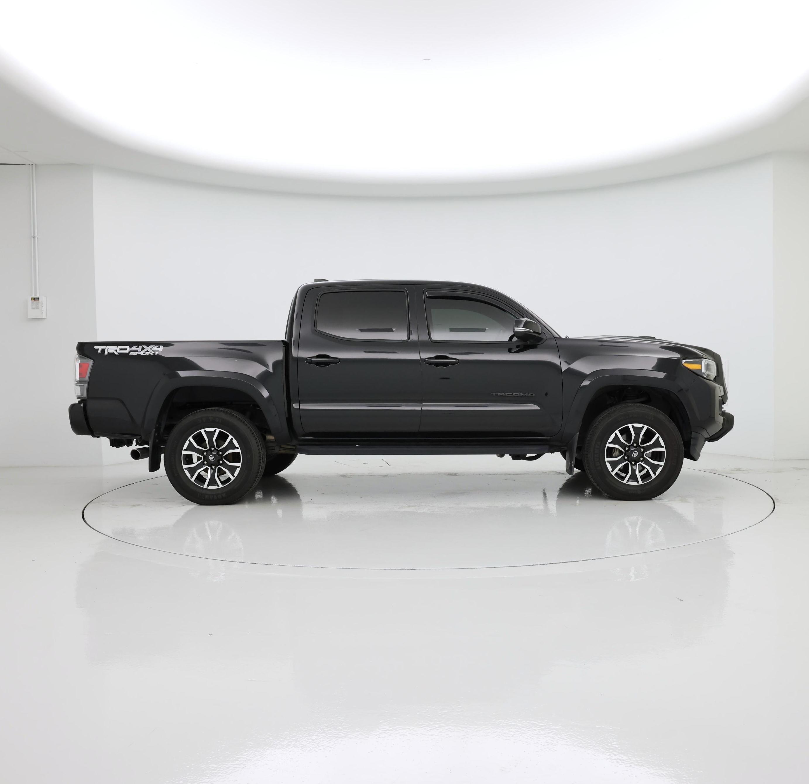 Thumbnail: 2022 Toyota Tacoma - 7