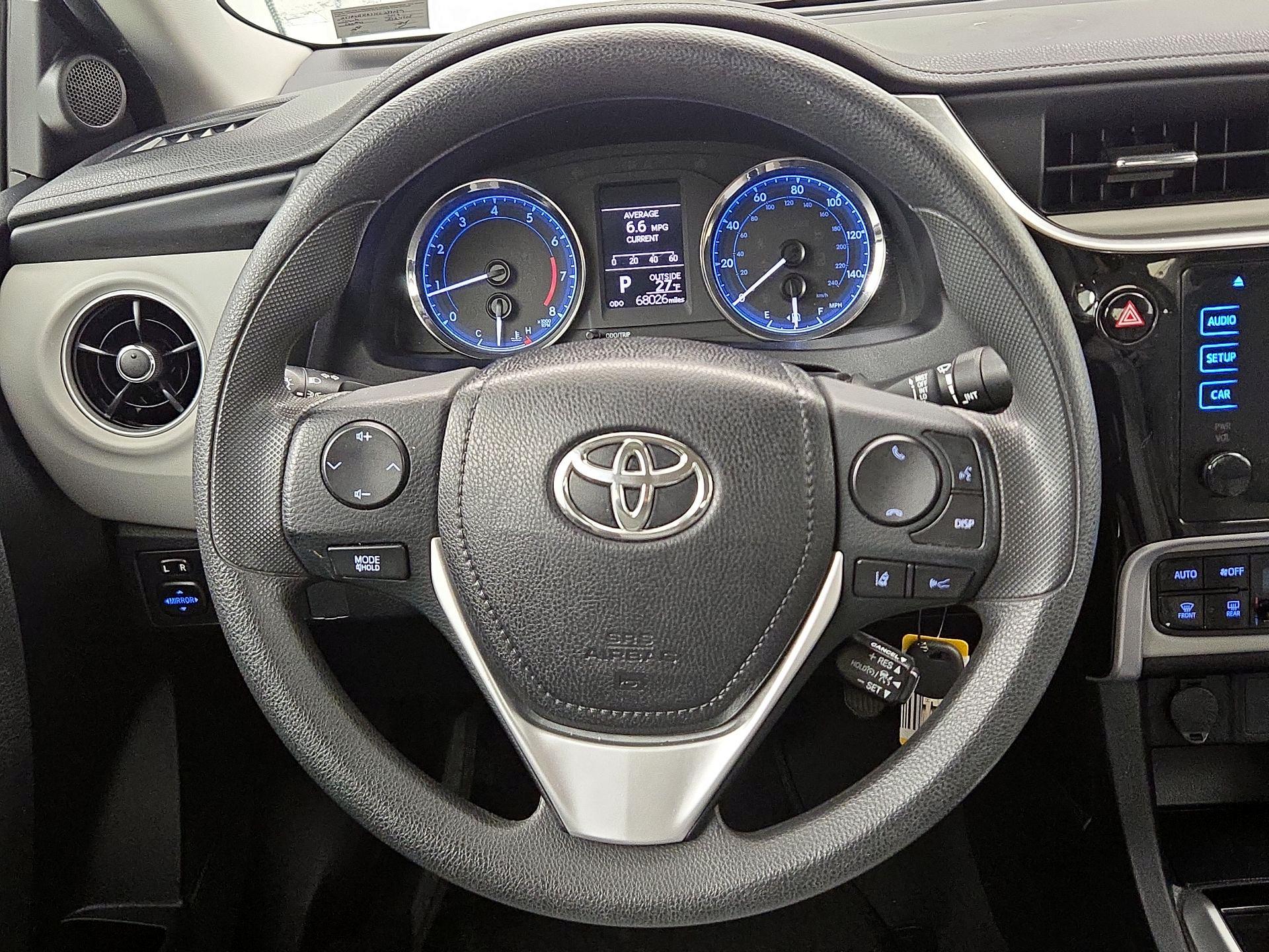 Thumbnail: 2019 Toyota Corolla - 10