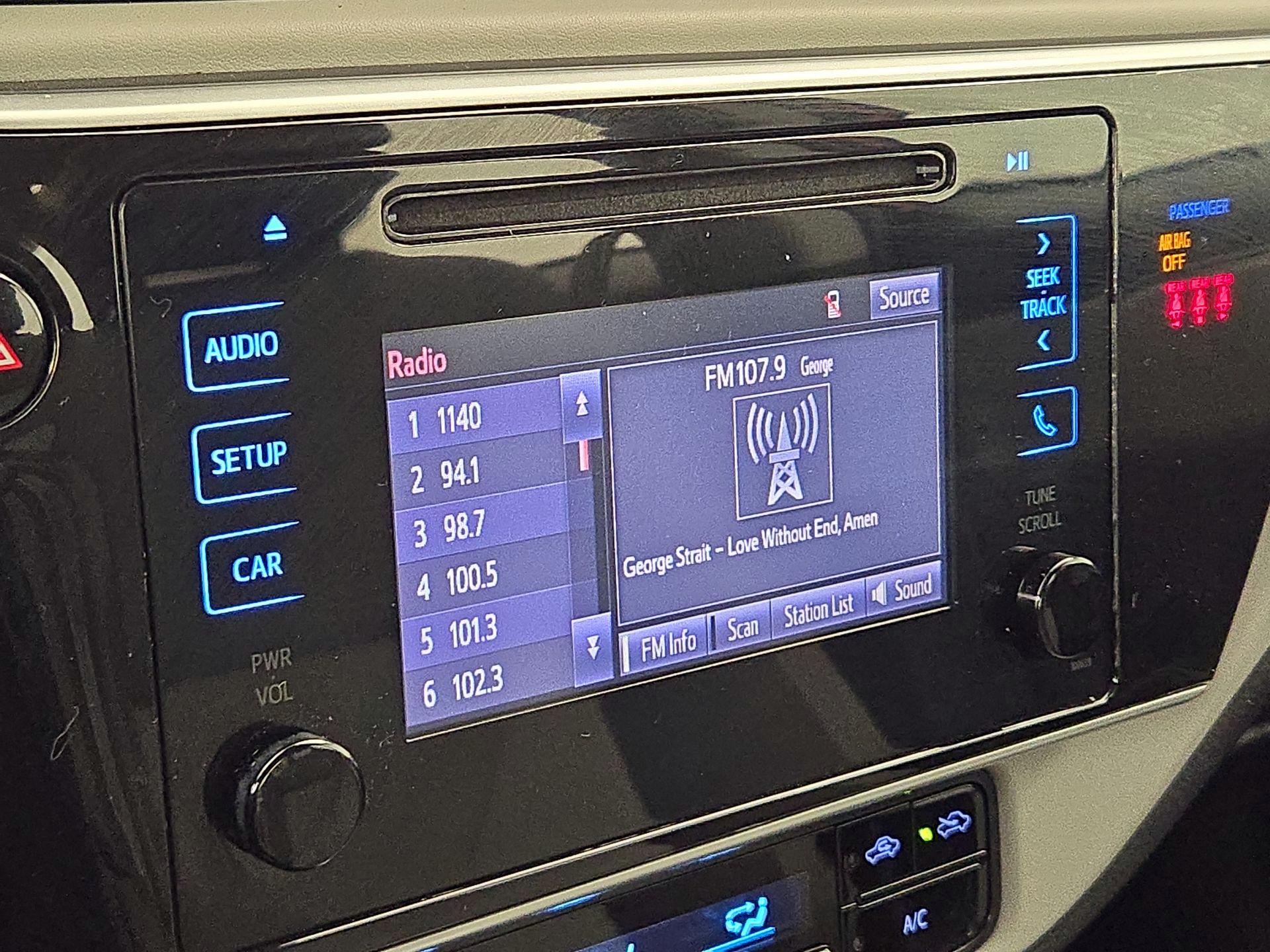 Thumbnail: 2019 Toyota Corolla - 15