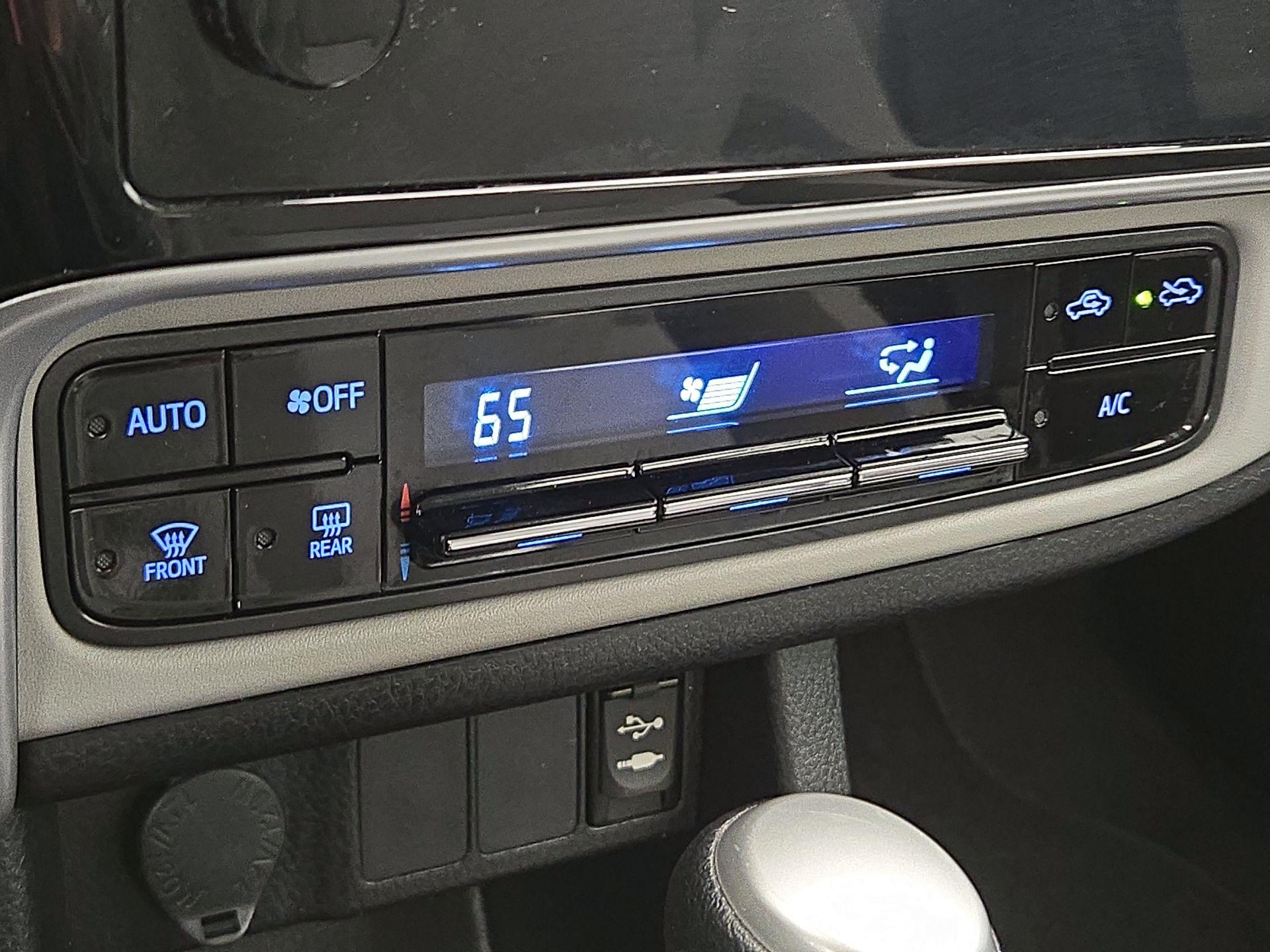 Thumbnail: 2019 Toyota Corolla - 16