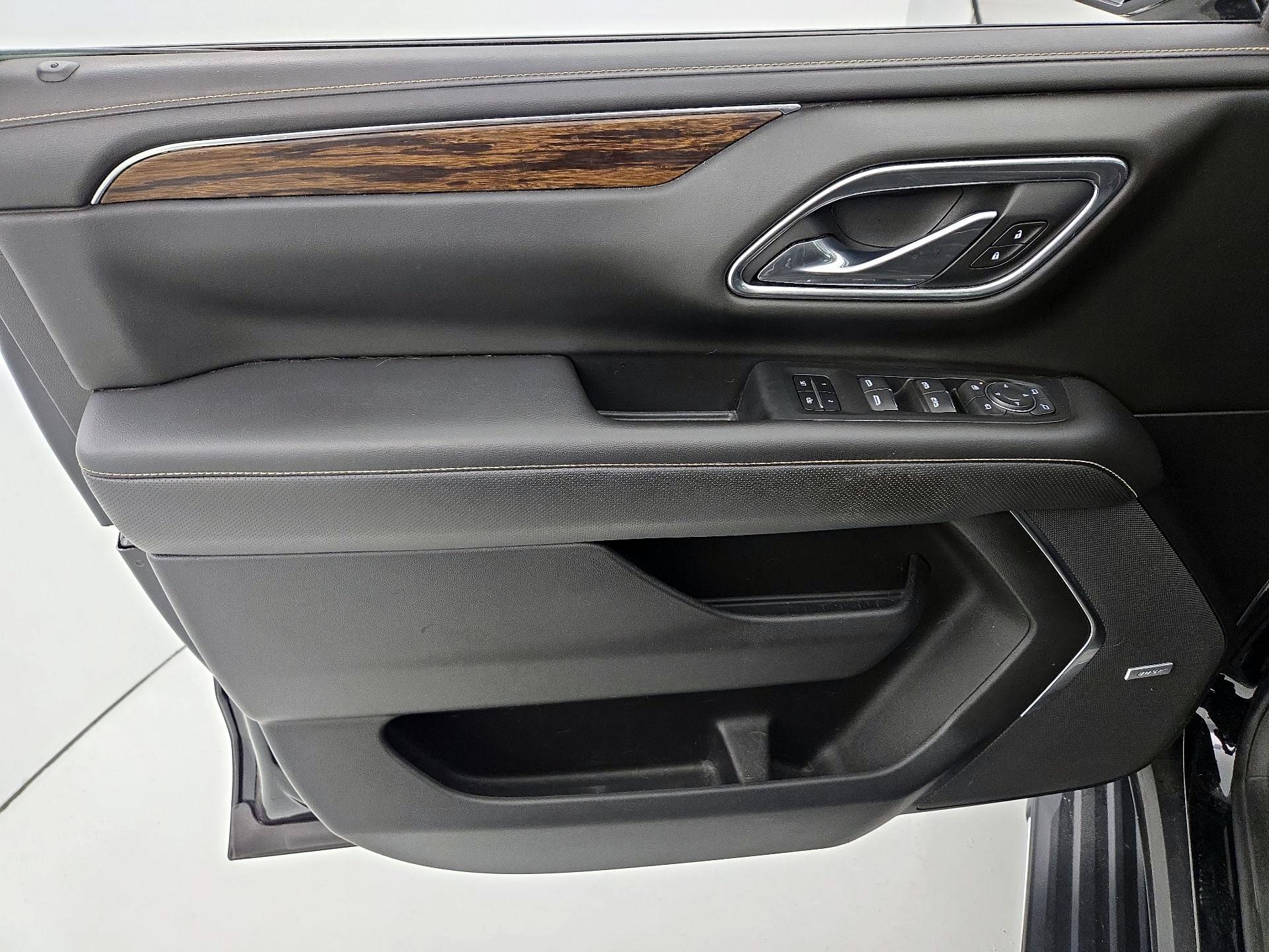 Thumbnail: 2021 Chevrolet Tahoe - 12