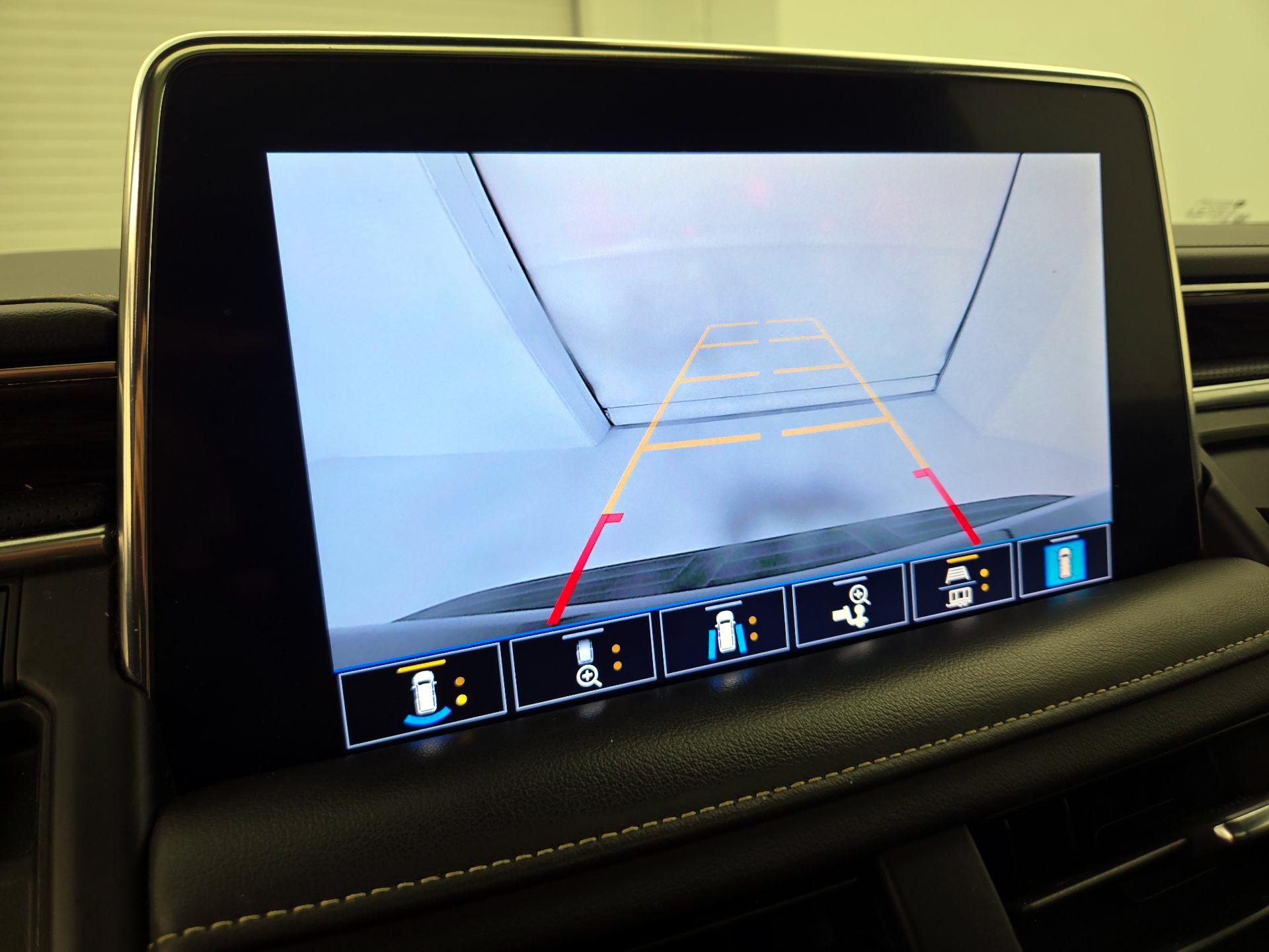 Thumbnail: 2021 Chevrolet Tahoe - 15