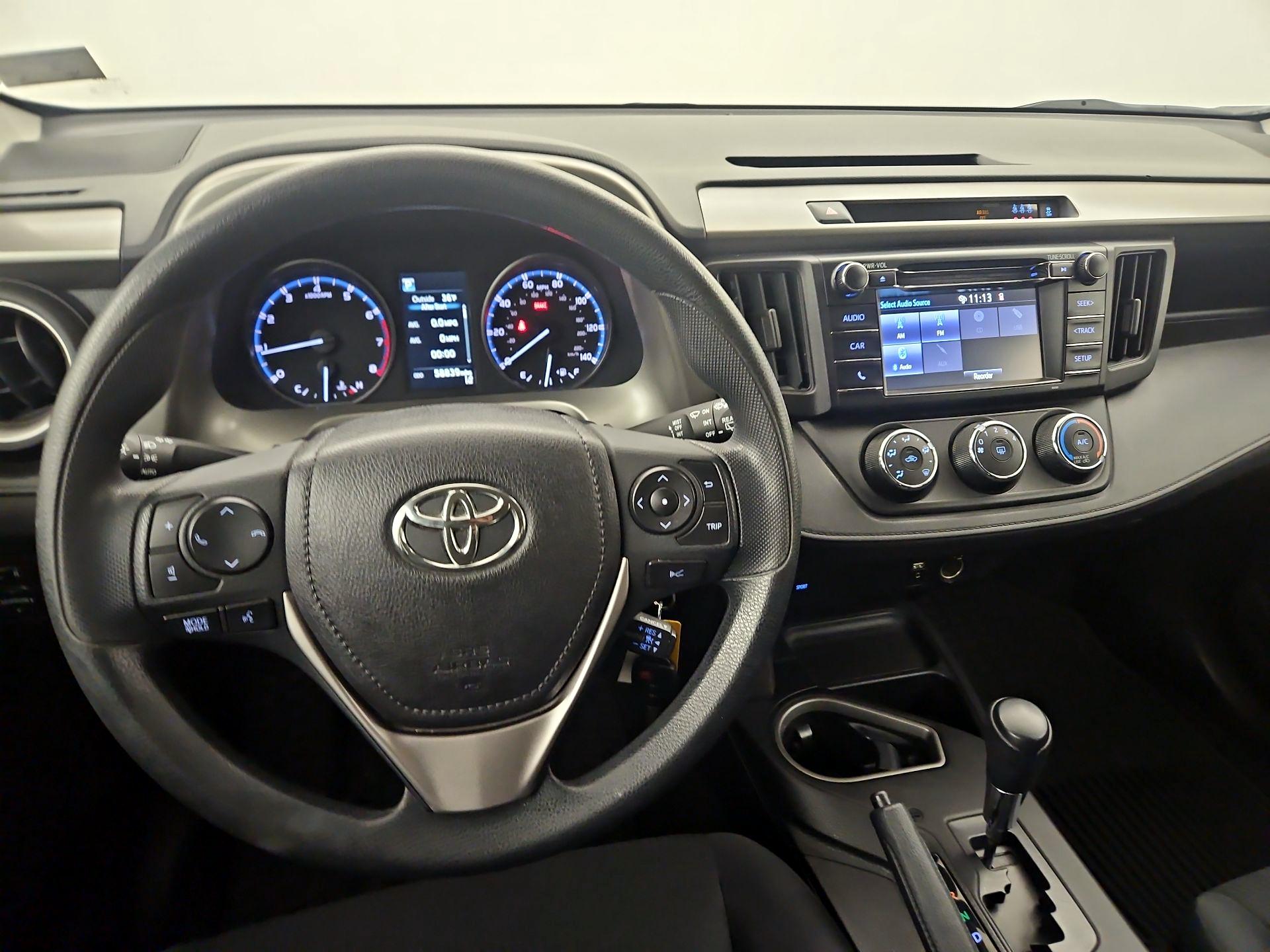 Thumbnail: 2017 Toyota RAV4 - 10