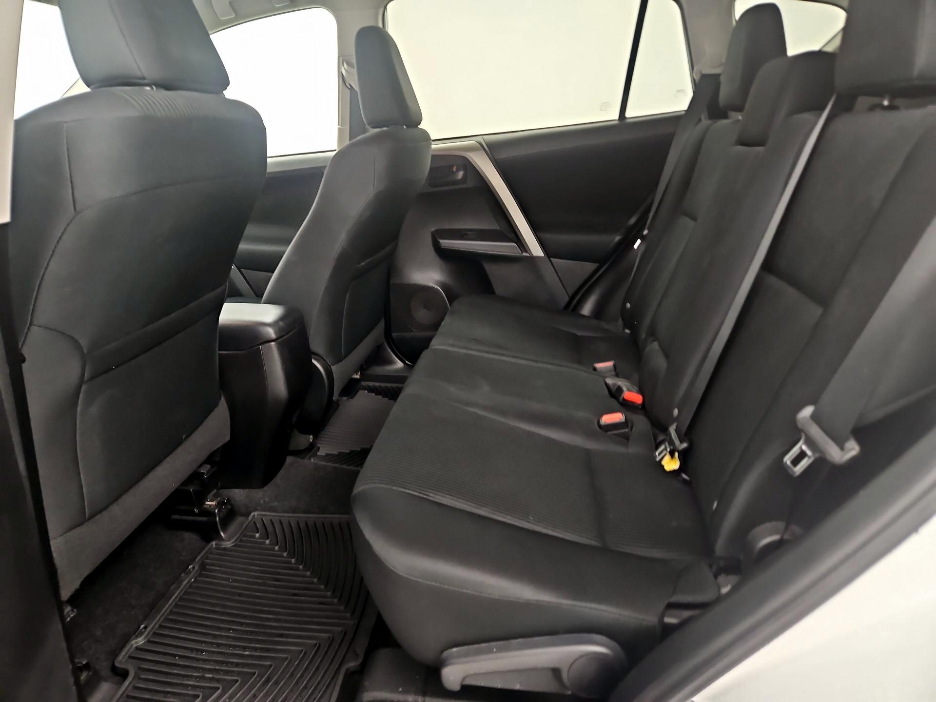 Thumbnail: 2017 Toyota RAV4 - 19