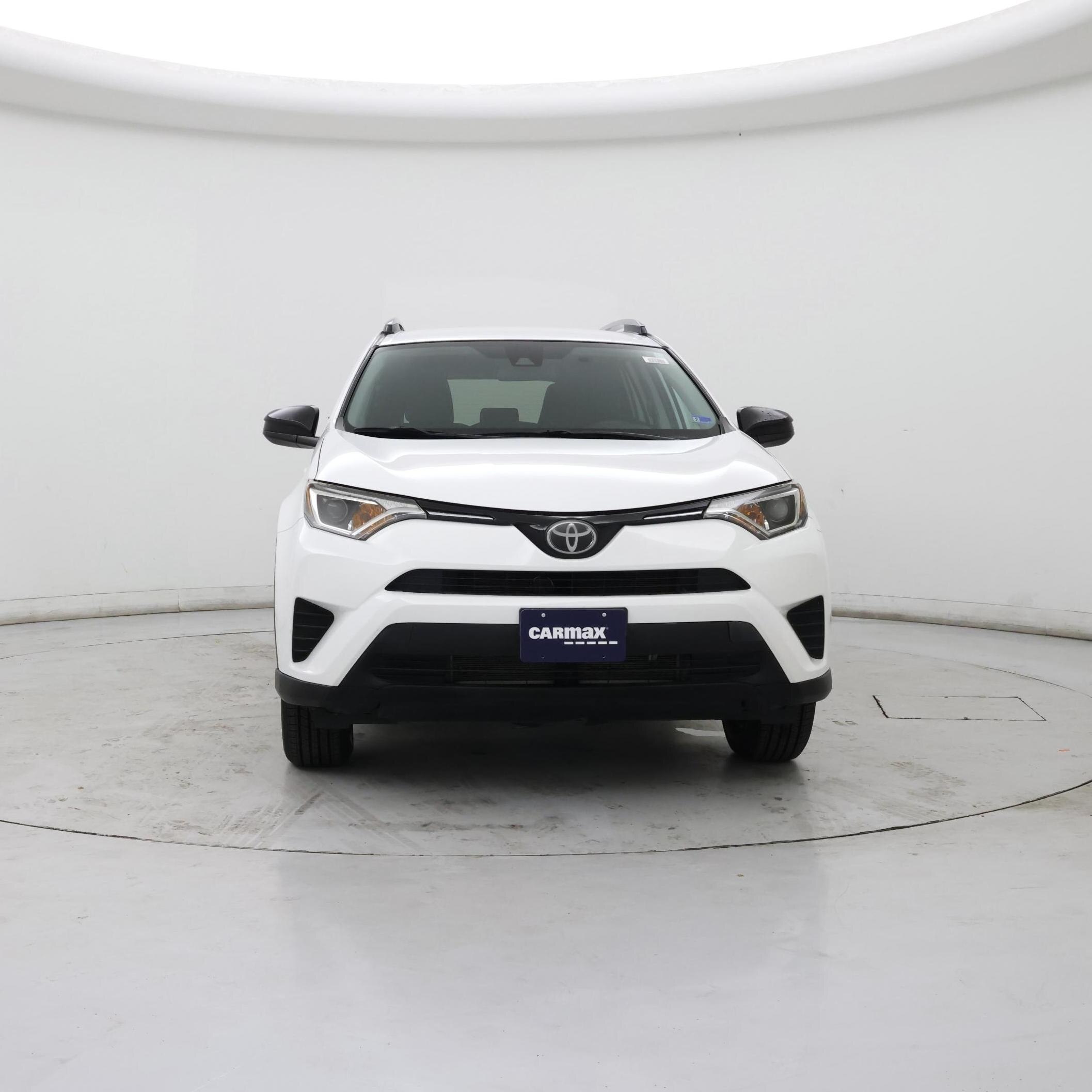 Thumbnail: 2017 Toyota RAV4 - 5