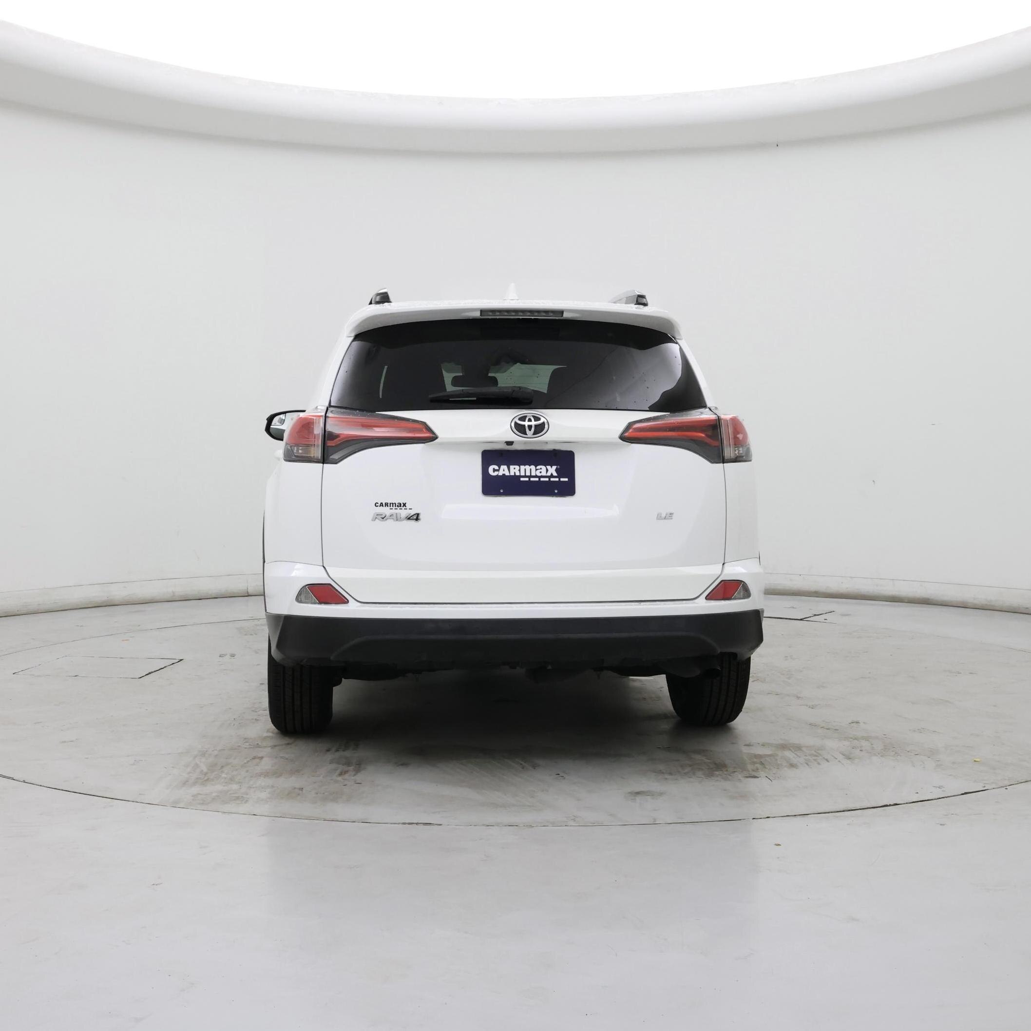 Thumbnail: 2017 Toyota RAV4 - 6