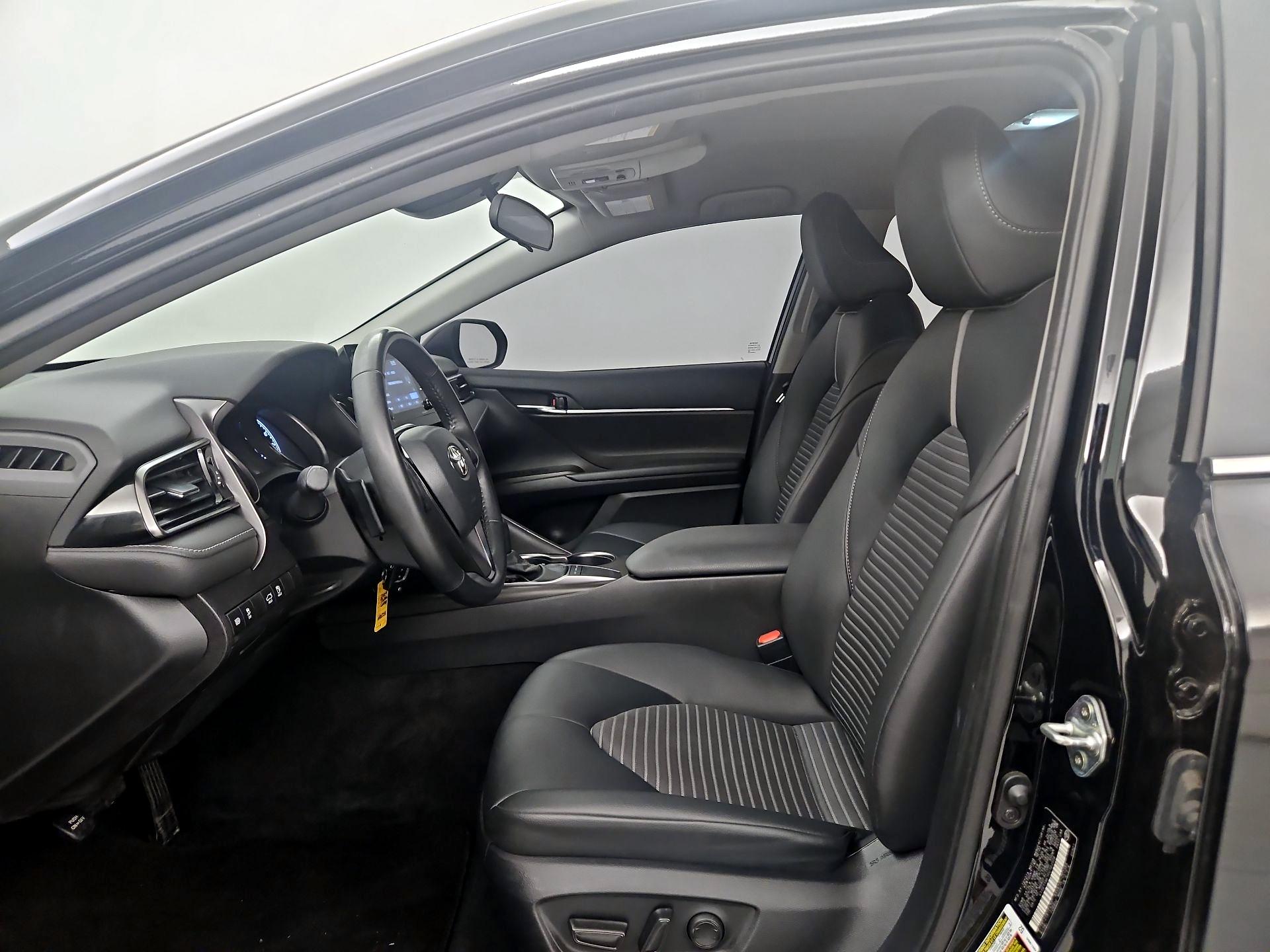 Thumbnail: 2023 Toyota Camry - 11