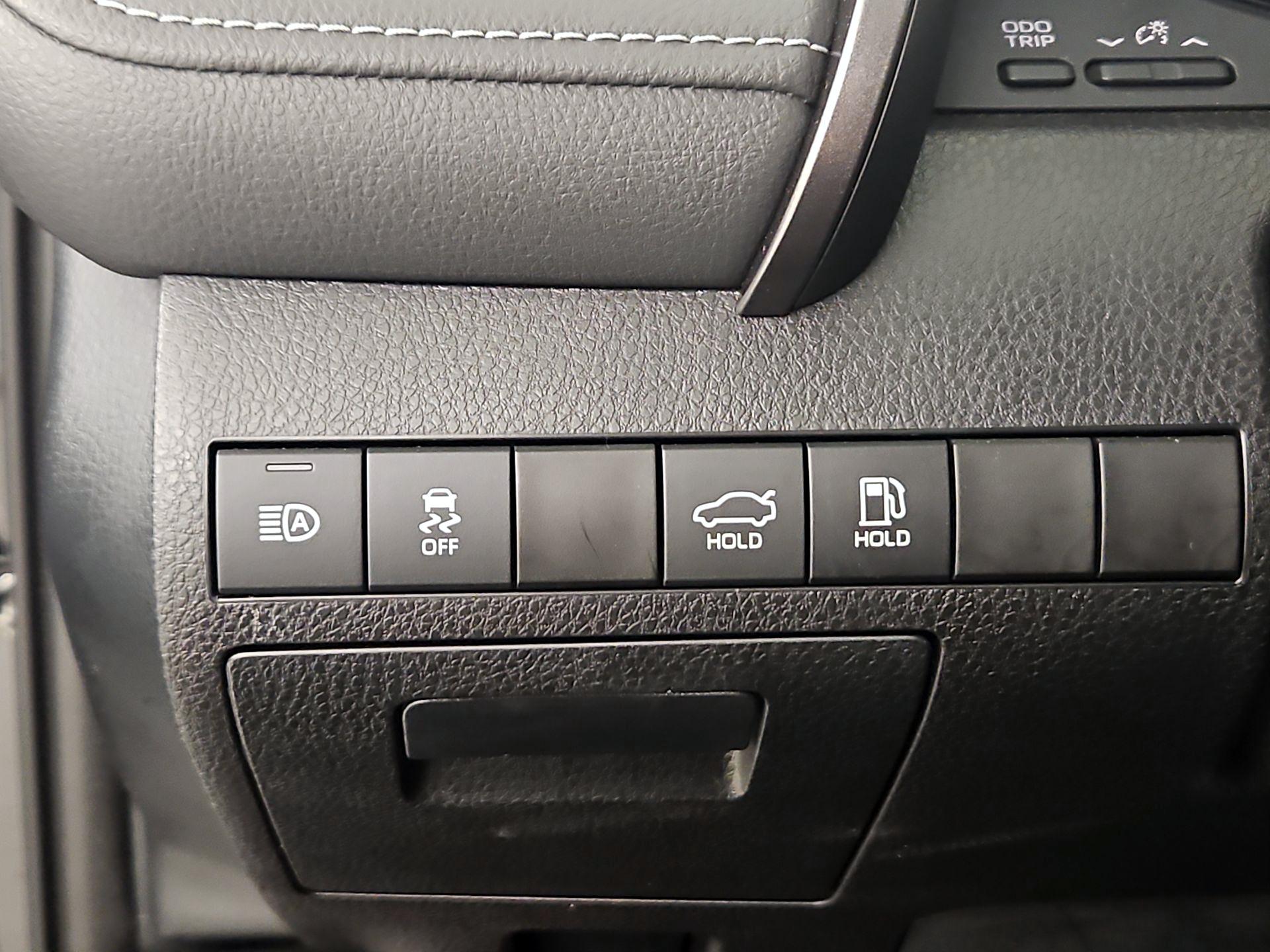 Thumbnail: 2023 Toyota Camry - 13