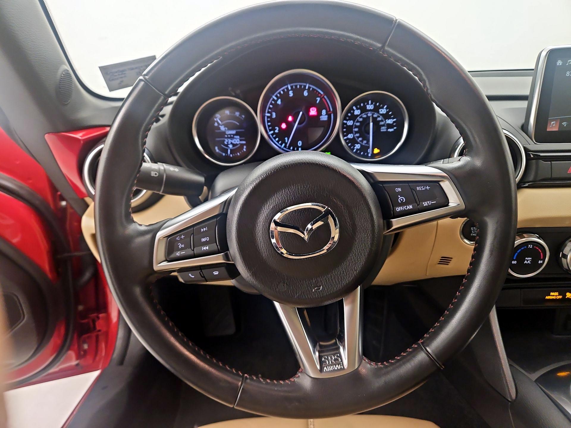 Thumbnail: 2016 Mazda MX-5 Miata - 10