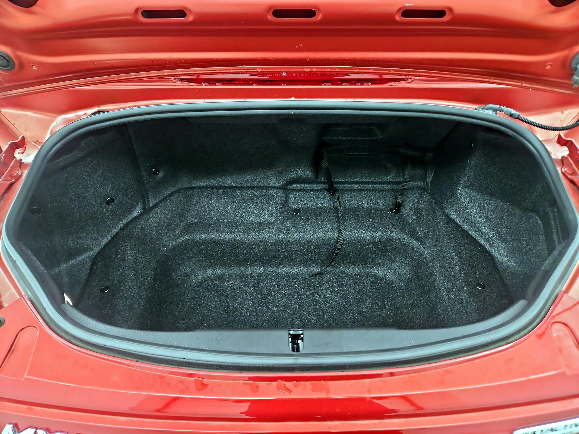 Thumbnail: 2016 Mazda MX-5 Miata - 18