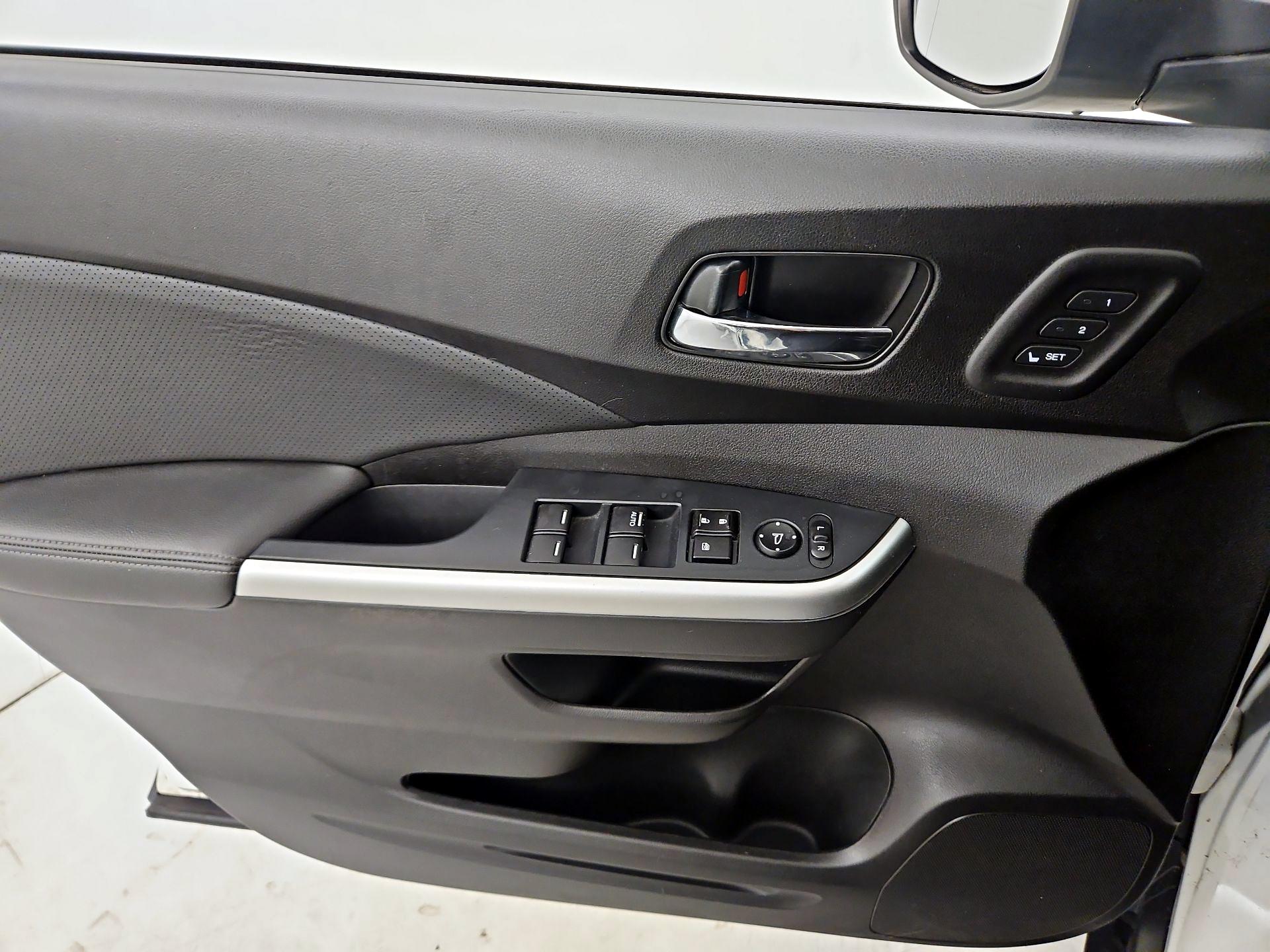 Thumbnail: 2016 Honda CR-V - 12