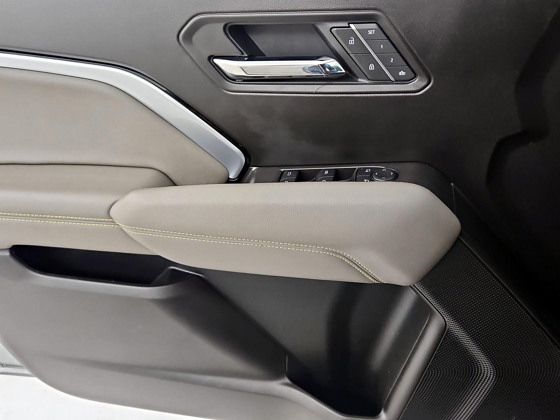 Thumbnail: 2026 Chevrolet Colorado - 12